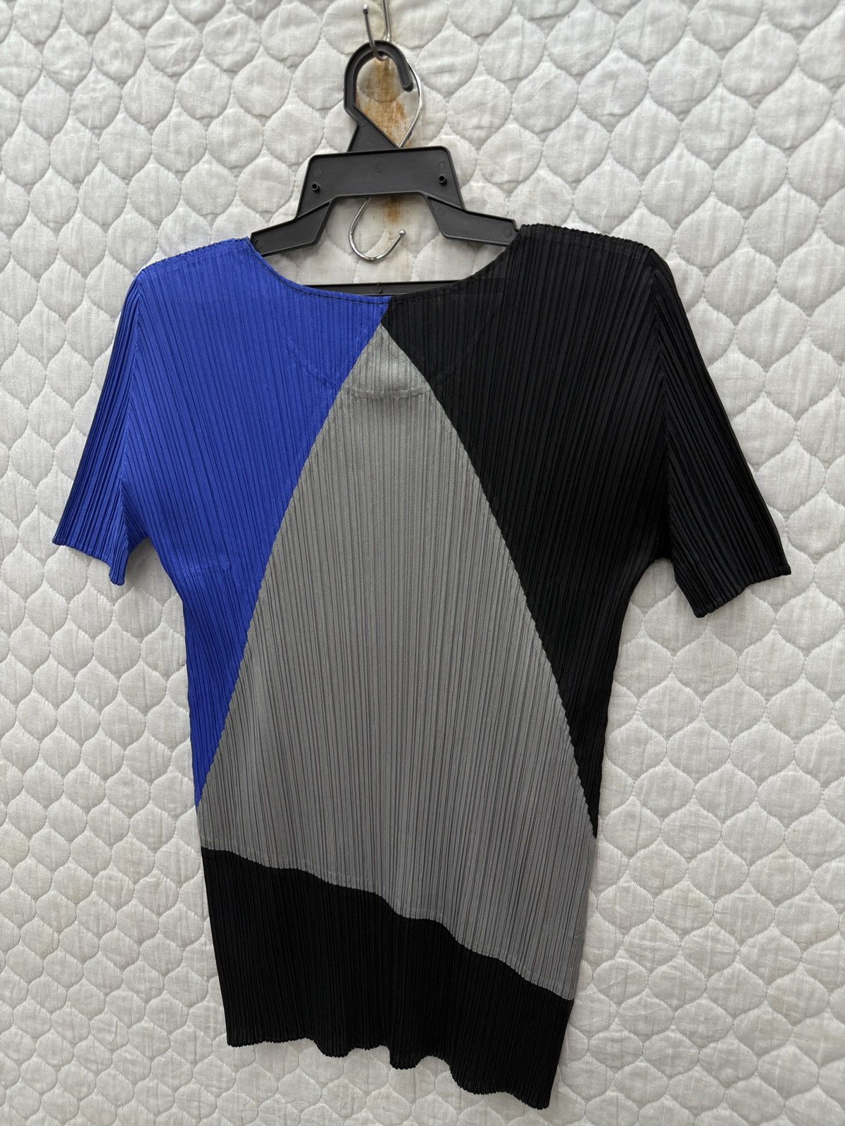 Pleats Please Issey Miyake 🔥🔥🔥ARCHIVE PLEATS PLEASE ISSEY MIYAKE TRICOLOUR SHIRTS Size M / US 6-8 / IT 42-44 - 7 Thumbnail