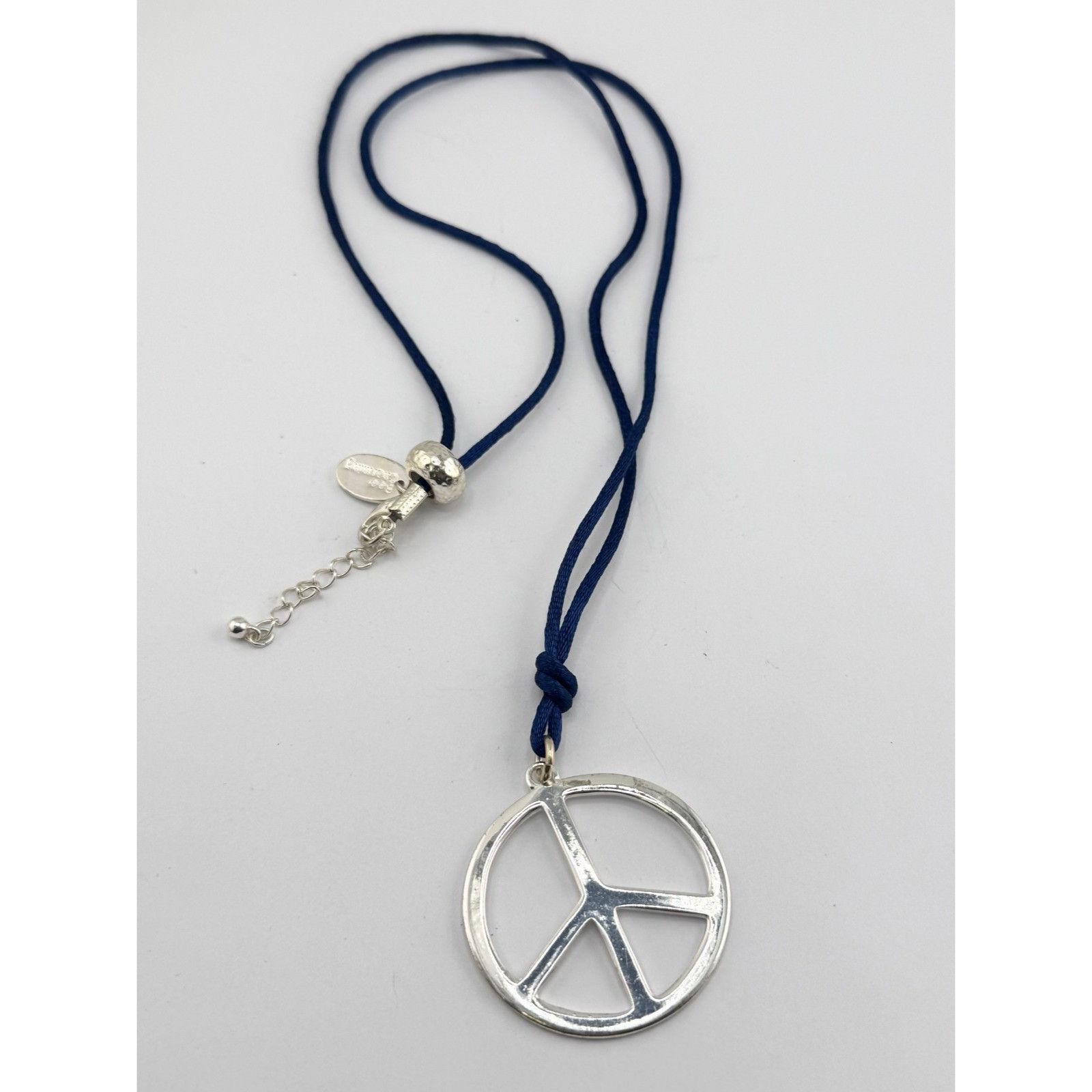Vintage Silver peace sign with navy cord necklace Size ONE SIZE - 2 Thumbnail