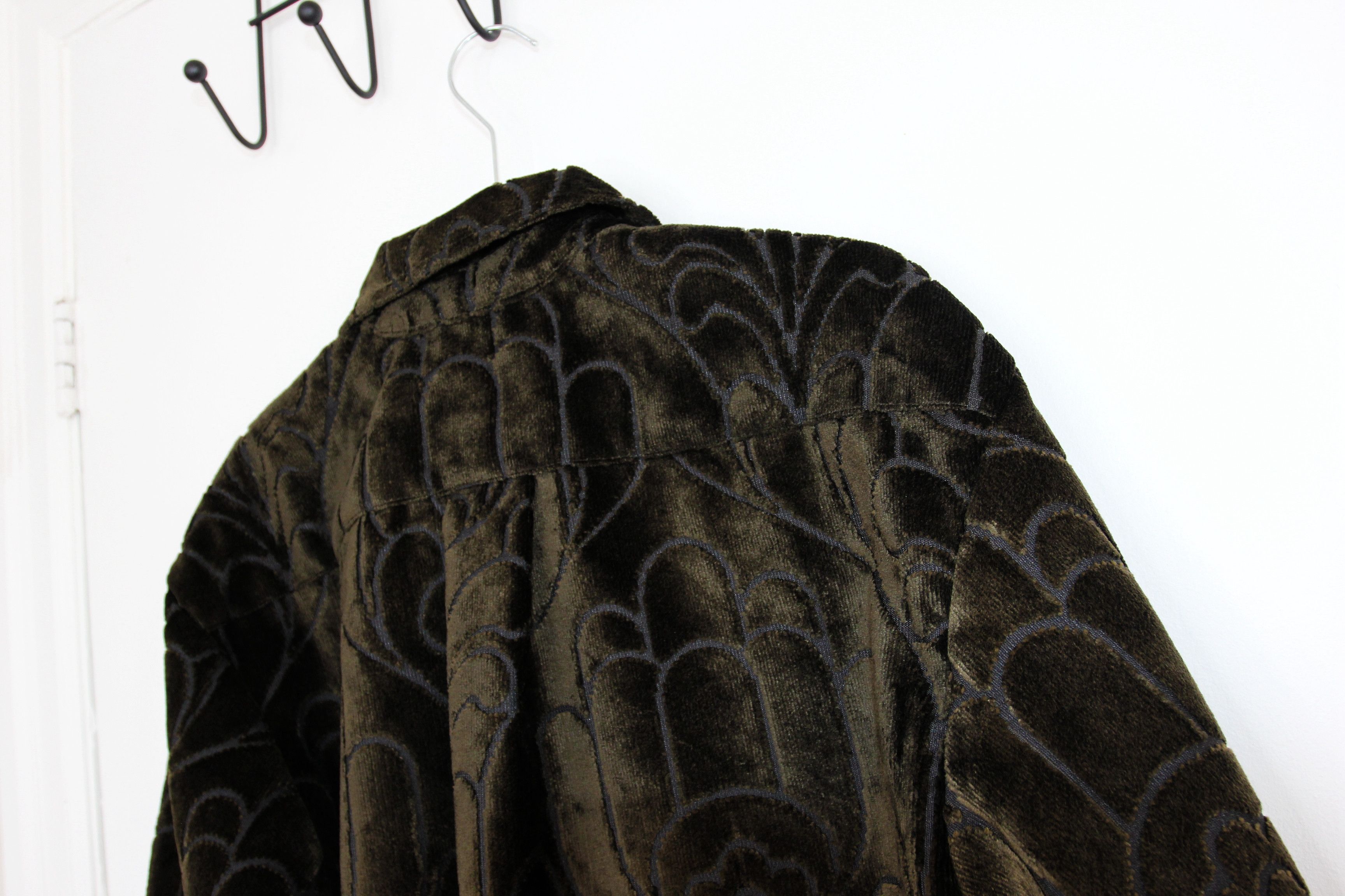 Other BNWT AW24 ECOLE DE PENSEE VELVET JACQUARD OVERSHIRT S Size US S / EU 44-46 / 1 - 6 Thumbnail