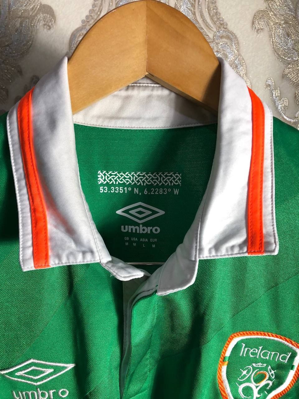 Umbro VINTAGE UMBRO IRELAND RETRO SOCCER JERSEY FAI BLOKE Y2K 90s Size US M / EU 48-50 / 2 - 4 Thumbnail