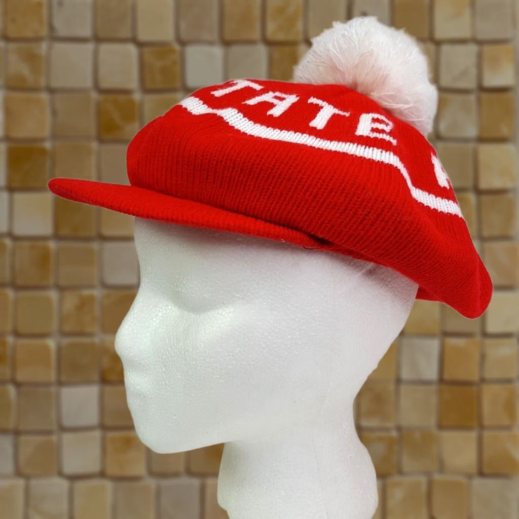 Vintage VINTAGE NC State Wolf Pack Knit Beanie Cabby Newsboy Gatsby Winter Hat College Hat Mens Red 80s USA University Sports Cabby Newsboy Cap Ice, Inc Size ONE SIZE - 1 Thumbnail
