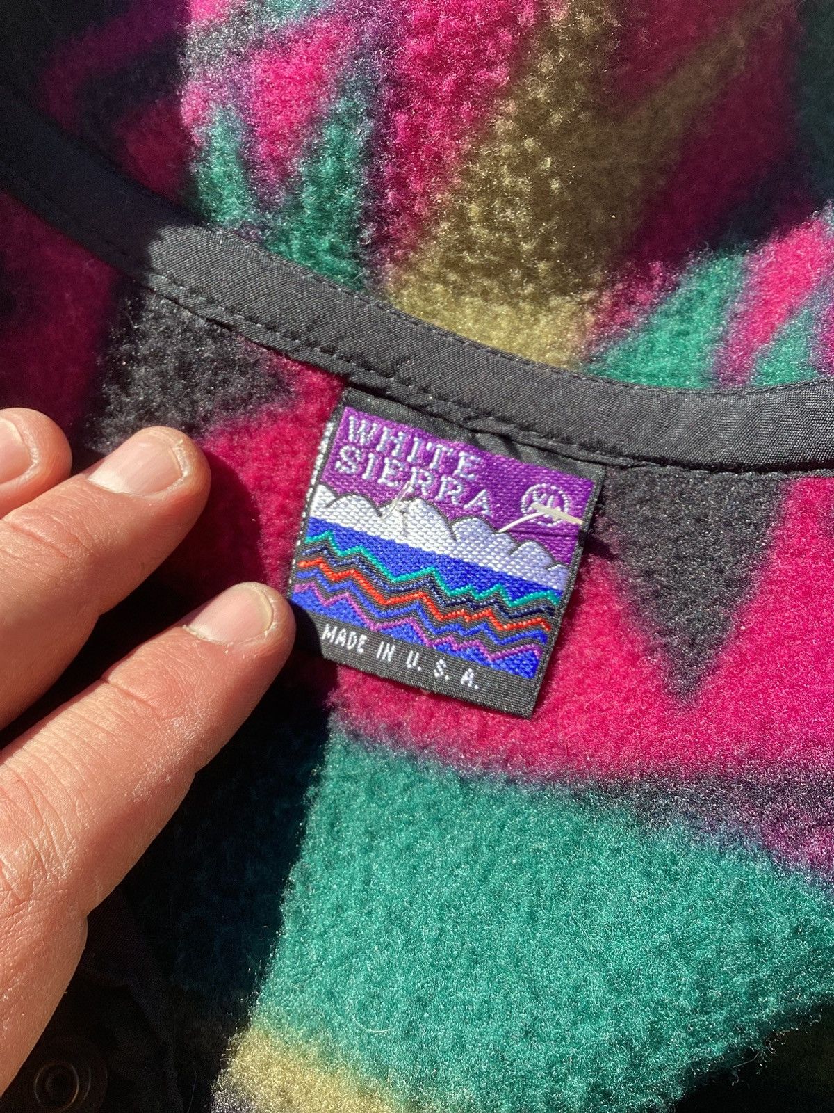 White Sierra 90s white Sierra USA made native multicolor polyester jacket Size US XL / EU 56 / 4 - 3 Thumbnail