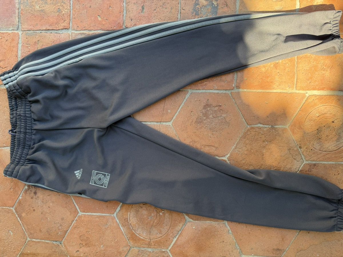 Yeezy Adidas Calabasas Grey Sweatpants Size US 32 / EU 48 - 1 Thumbnail