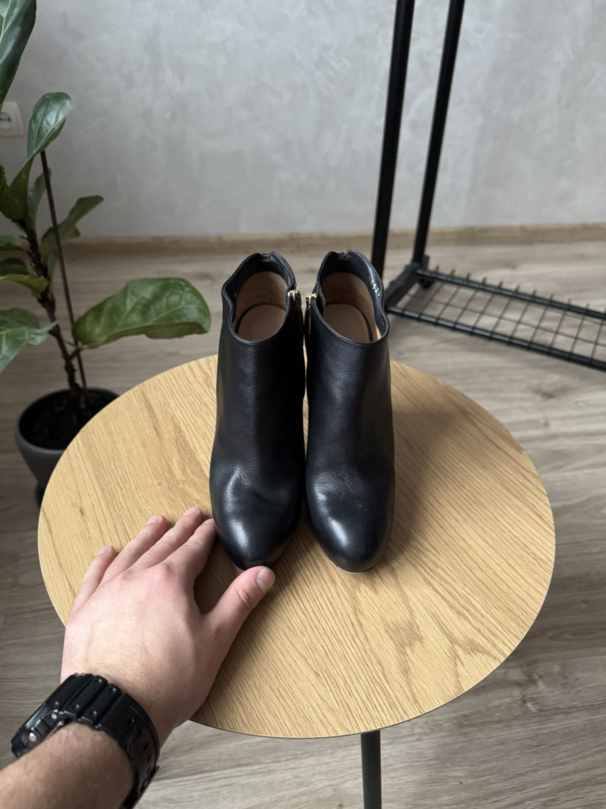 Salvatore Ferragamo Black Leather Ankle Boots Heels