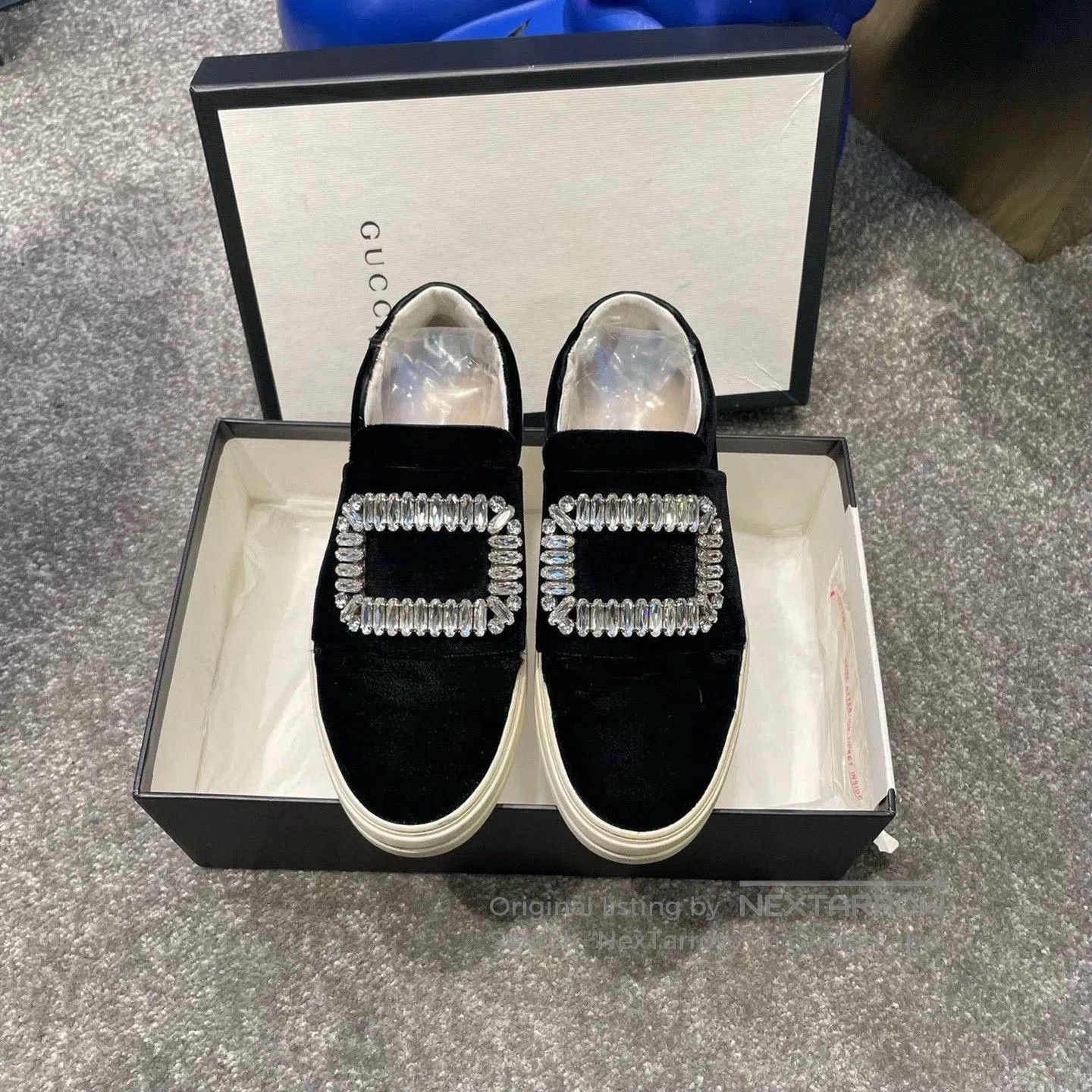 Roger Vivier RV Diamond Buckle Suede Black Flats. Size US 5 / IT 35 - 3 Thumbnail