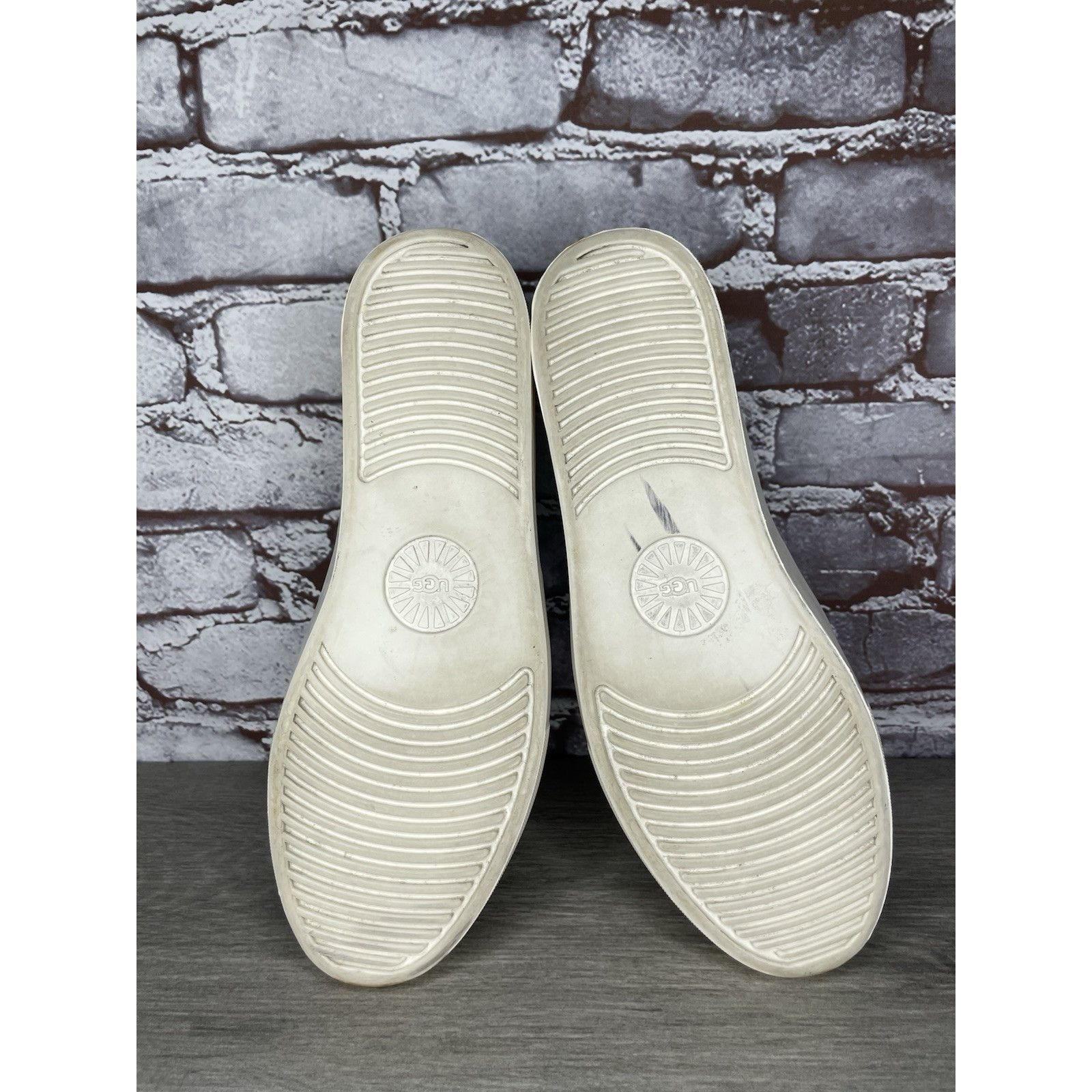 Ugg UGG Chayze White Leather Slip On Sneakers Casual Platform Sh Size US 9 / IT 39 - 8 Thumbnail