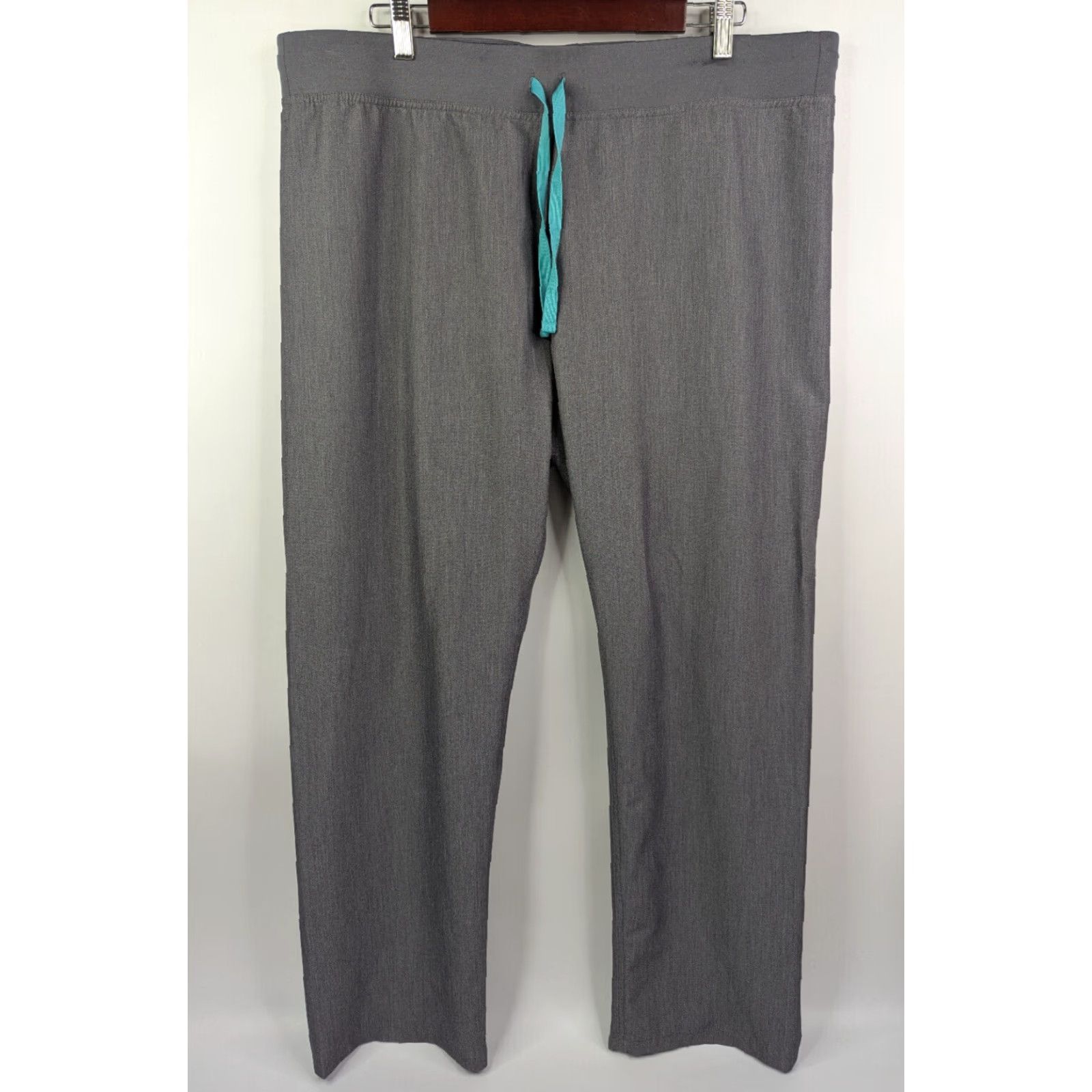 Vintage Figs Women's Livingston Gray Scrub Pants Nurse Medical XL Style T21003 — Gray Scrub Pants, FIGS, Women, XL, Livingston, Medical, Solid Pattern Size 40" / US 18 - 2 Thumbnail