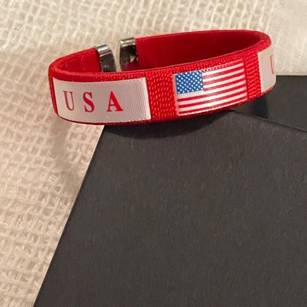 Designer New USA Bracelet Bangle Size ONE SIZE - 1 Thumbnail