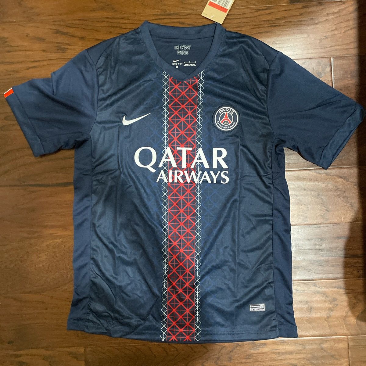 Nike PSG Men’s Nike Home Stadium Shirt 2025-26 Size US L / EU 52-54 / 3 - 1 Thumbnail