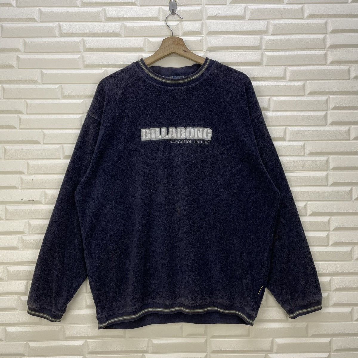 Billabong × Vintage Vintage Faded Billabong Pullover Sweatshirt Size US M / EU 48-50 / 2 - 2 Thumbnail