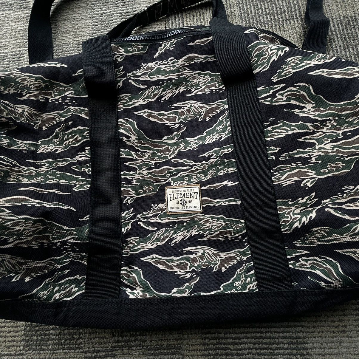Element Vtg Y2K Element Skateboards AOP Tiger Camo Duffle Bag Size ONE SIZE - 2 Thumbnail