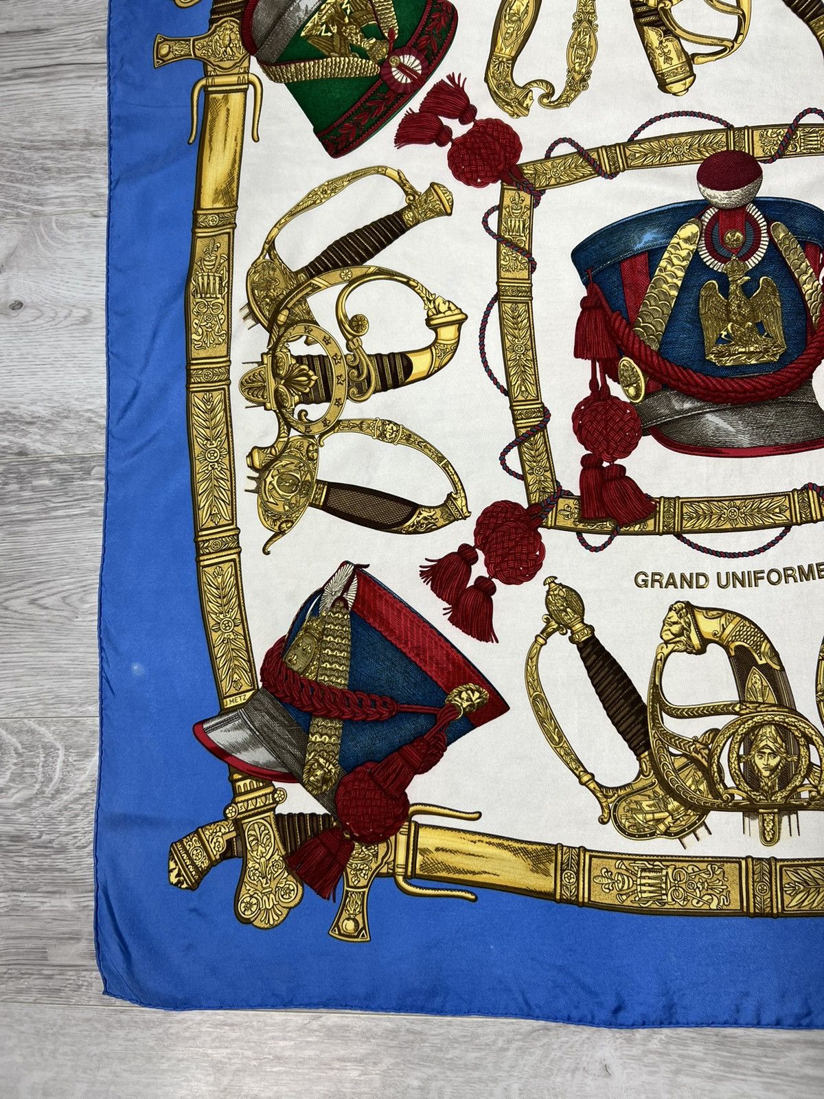 Hermes × Vintage Vintage HERMES CARRE 90 GRAND UNIFORME J. Metz Silk Scarf Size ONE SIZE - 8 Thumbnail