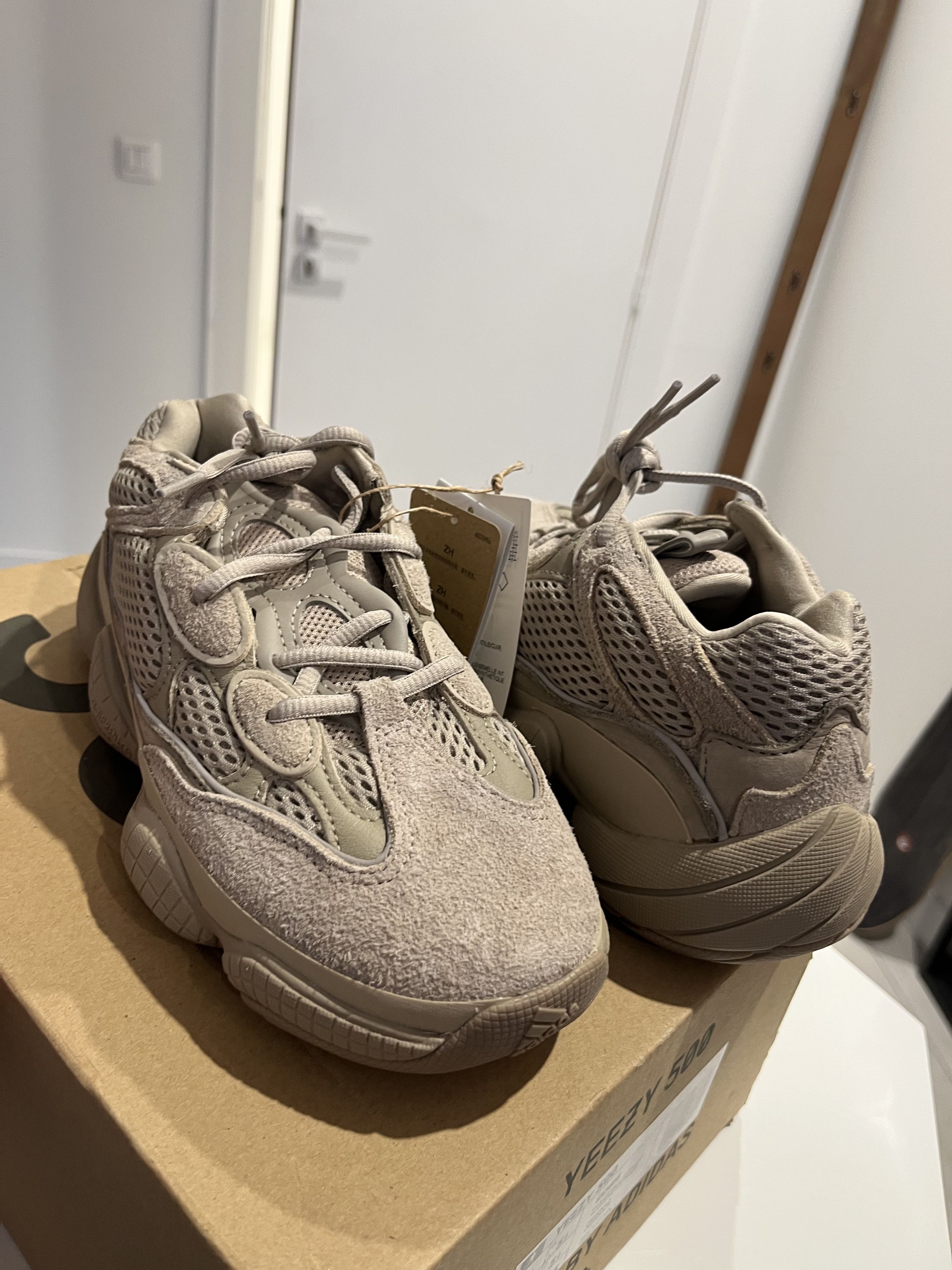 Adidas Yeezy 500 Size US 6 / EU 39 - 5 Thumbnail