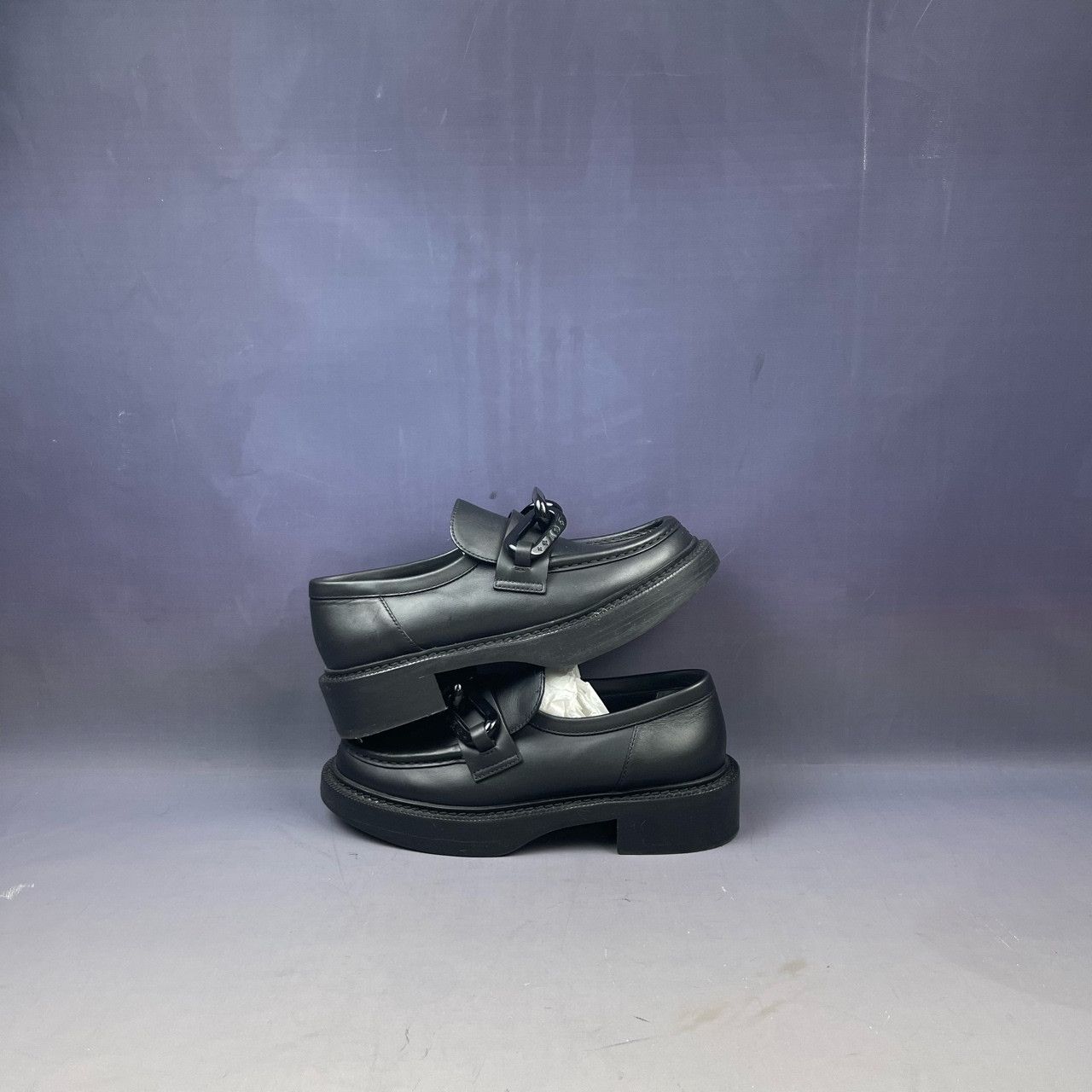 Louis Vuitton Louis Vuitton Lowtop Sneakers us_6 Women Size US 6 / IT 36 - 1 Thumbnail
