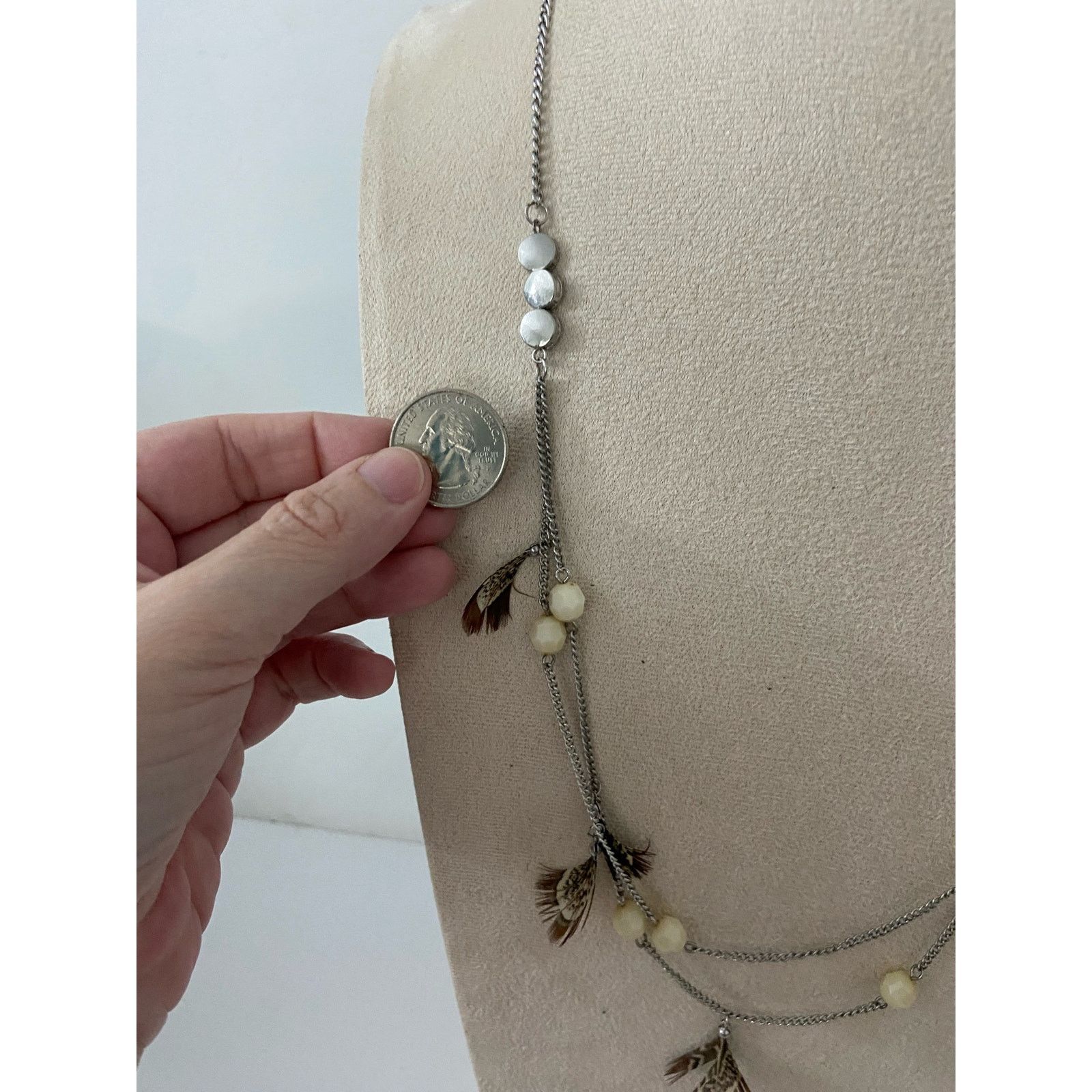 Other Long chain necklace with feathers Size ONE SIZE - 4 Thumbnail