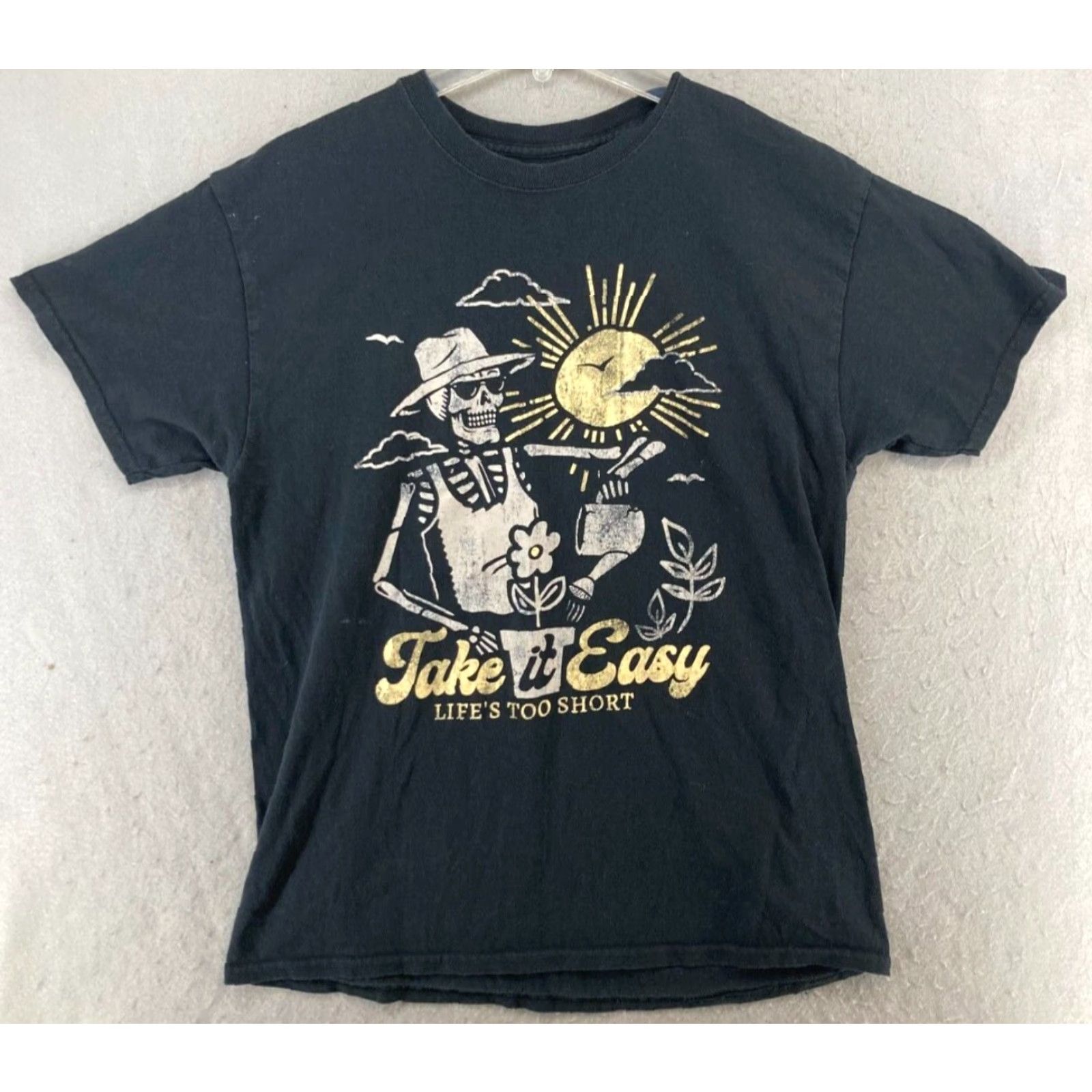 Vintage DOM Mens TShirt Large Black Skeleton Take It Easy Lifes Too Short Gardening Shirt Mens L Black Graphic Print Skull Funny 90s Theme Size US L / EU 52-54 / 3 - 2 Thumbnail