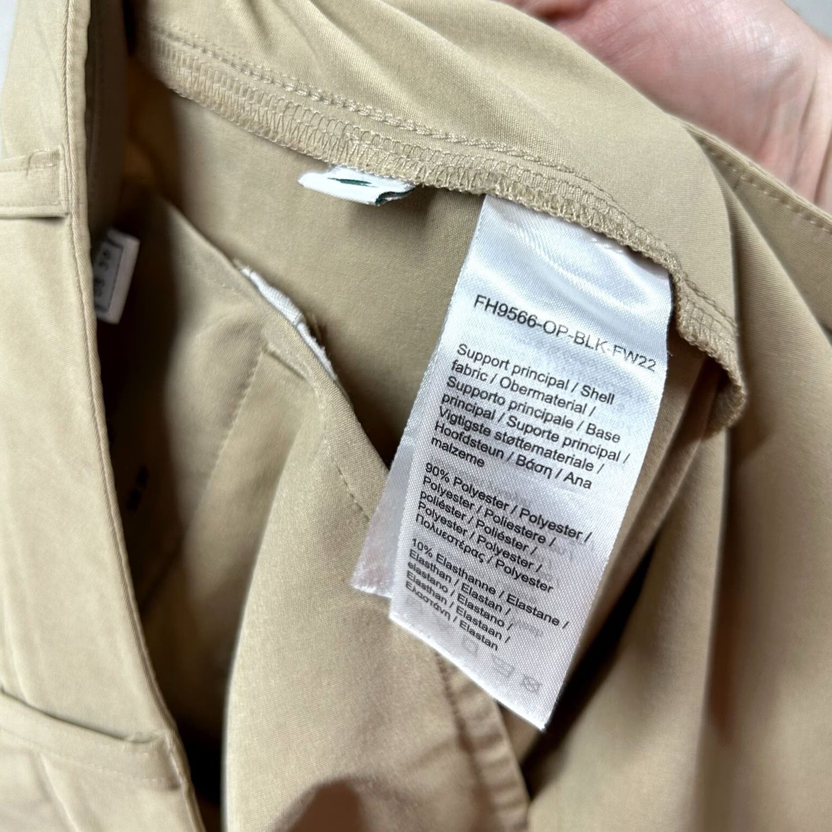 Lacoste Lacoste Sport Shorts Mens 30 Performance Chino Stretch Khaki Solid Golf Flat Beige Polyester Spandex 9 in Inseam Mens Regular Mid Rise Size US 30 / EU 46 - 6 Thumbnail