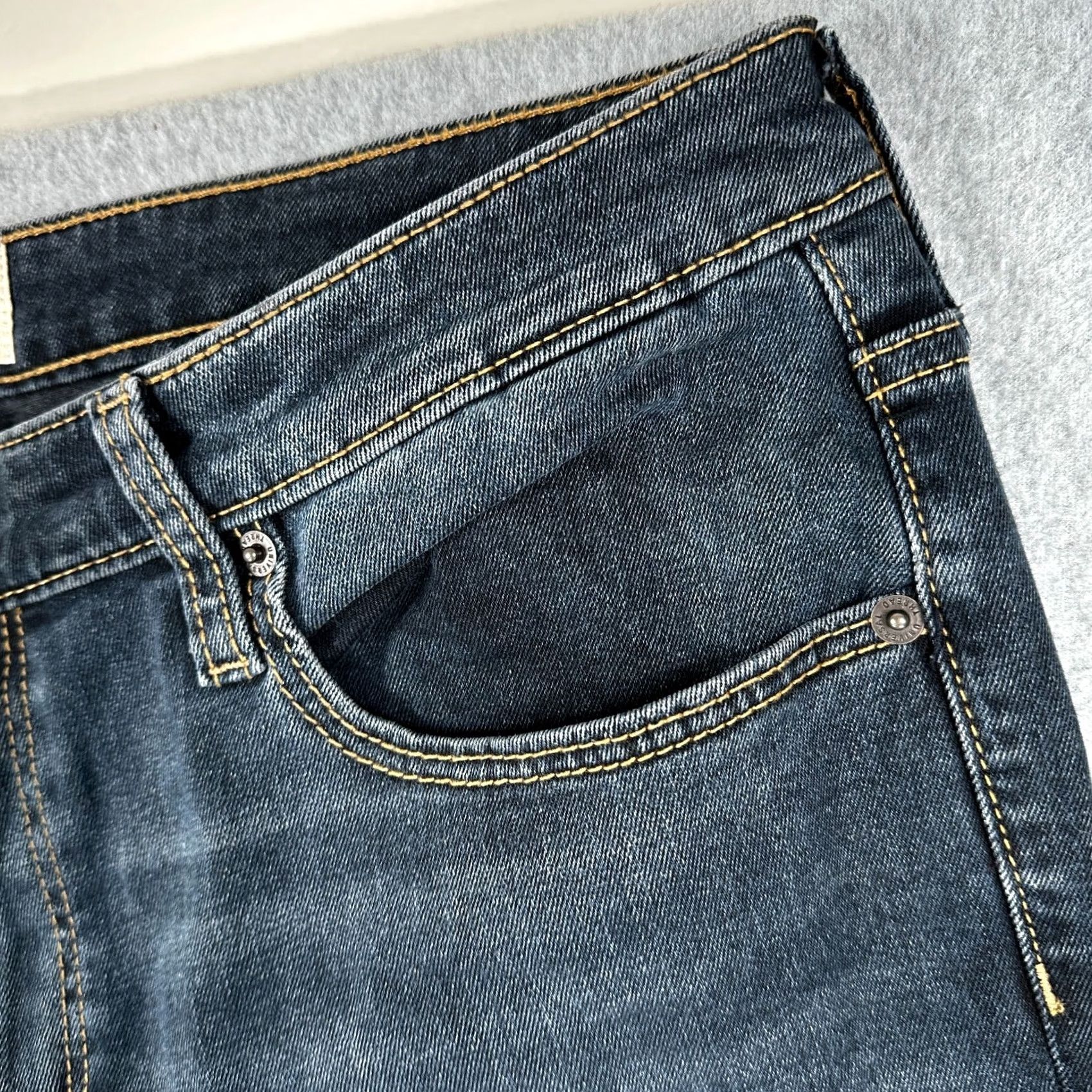 Vintage VINTAGE NOT Vintage? No. Universal Thread Bootcut Jeans Blue Women's 14/32R High Rise Medium Wash Pockets Size 36" / US 14 / IT 50 - 5 Thumbnail