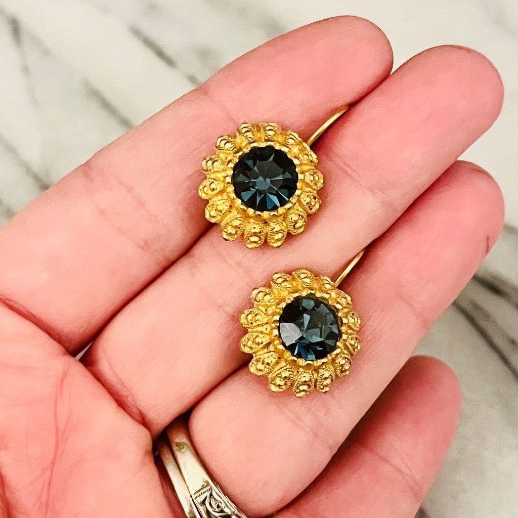 Vintage Vintage Teal Crystal Drop Earrings Gold Tone Metal Size ONE SIZE - 1 Thumbnail