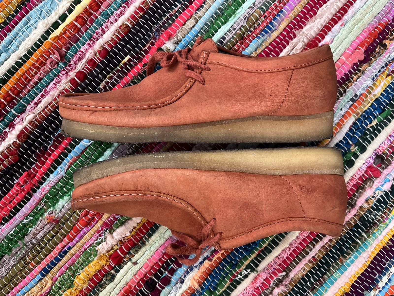 Clarks × Vintage Clark’s Wallabee Red Suede Wallabees Casual Low Sneakers Size US 10 / EU 43 - 7 Thumbnail