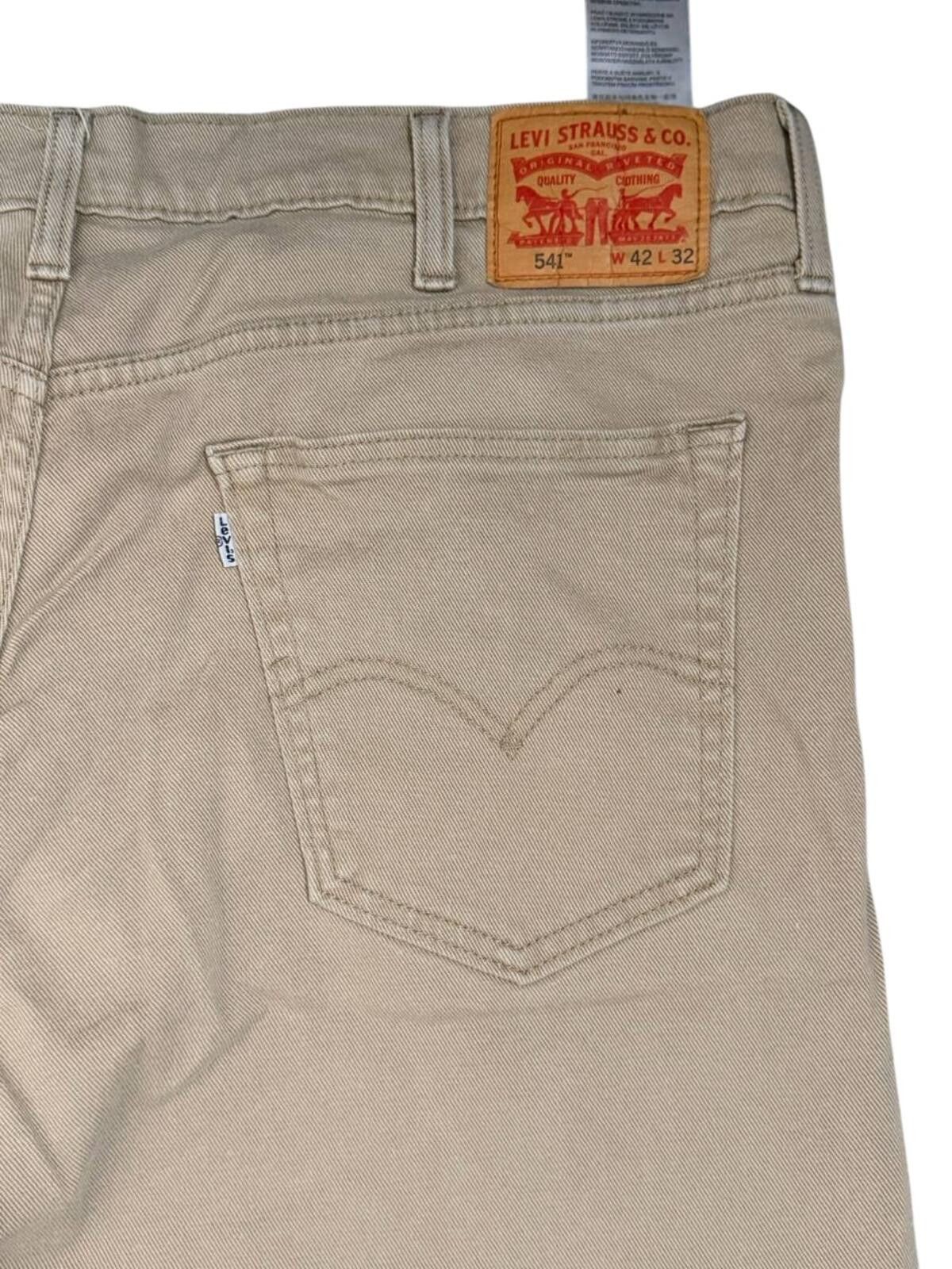Other Levi's 541 Athletic Fit Chino Pants Mens Size US 42 / EU 58 - 4 Thumbnail