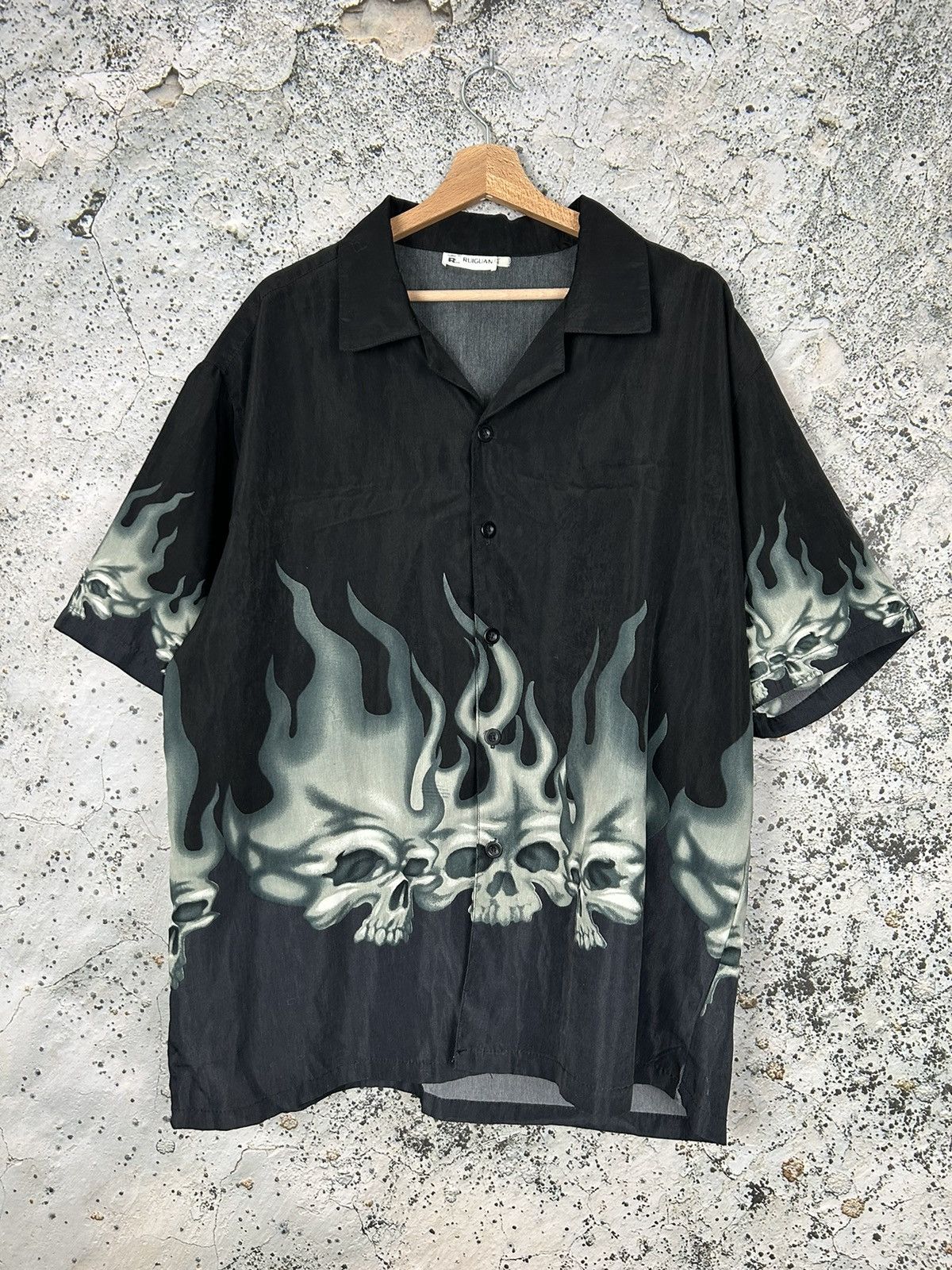Band Tees Vintage Skulls Japanese Shirt Avantgarde Grunge Rock Punk Size US XL / EU 56 / 4 - 1 Thumbnail