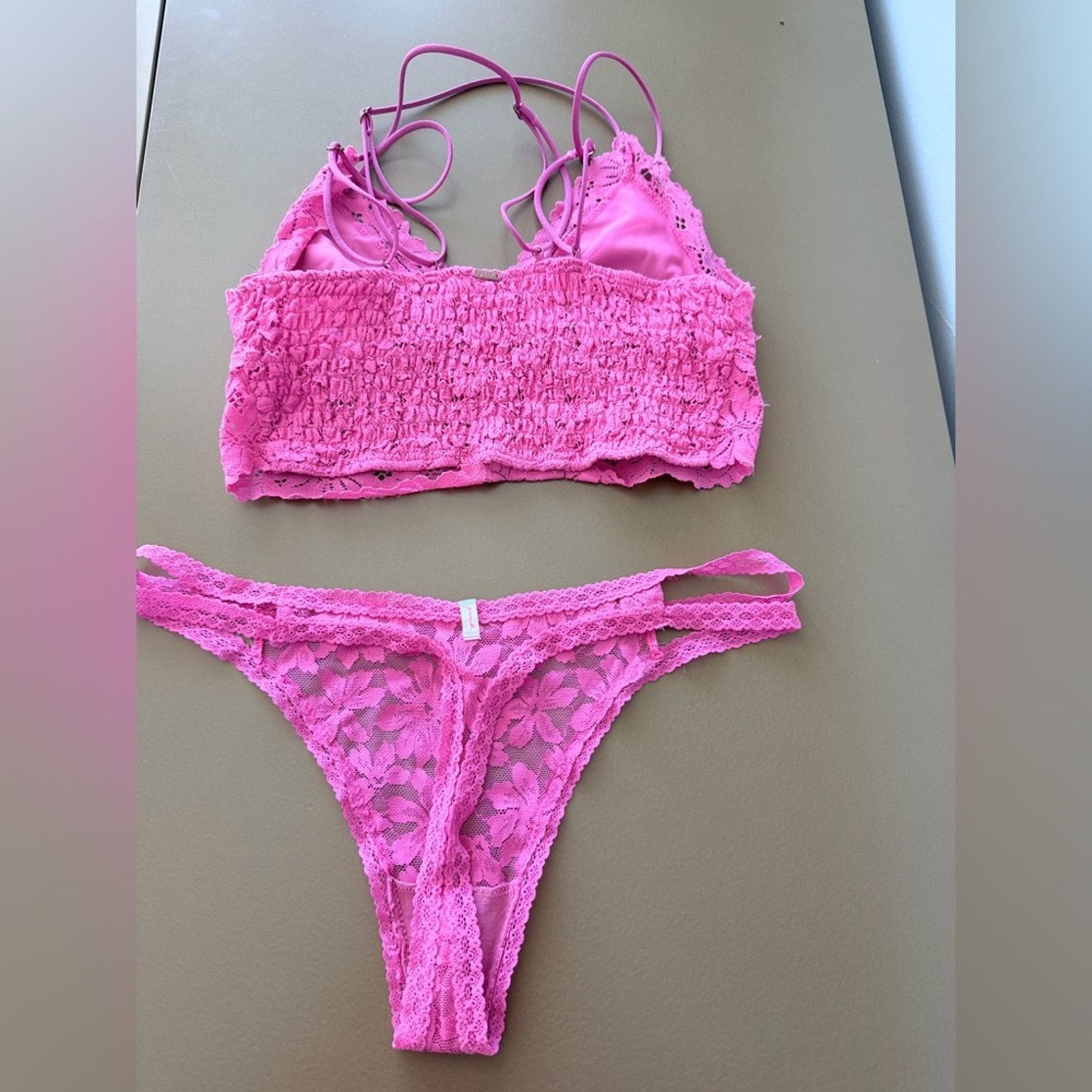 Victoria's Secret Victoria Secret Pink Lace Bralette & Panties Matching Set S Size ONE SIZE - 7 Thumbnail