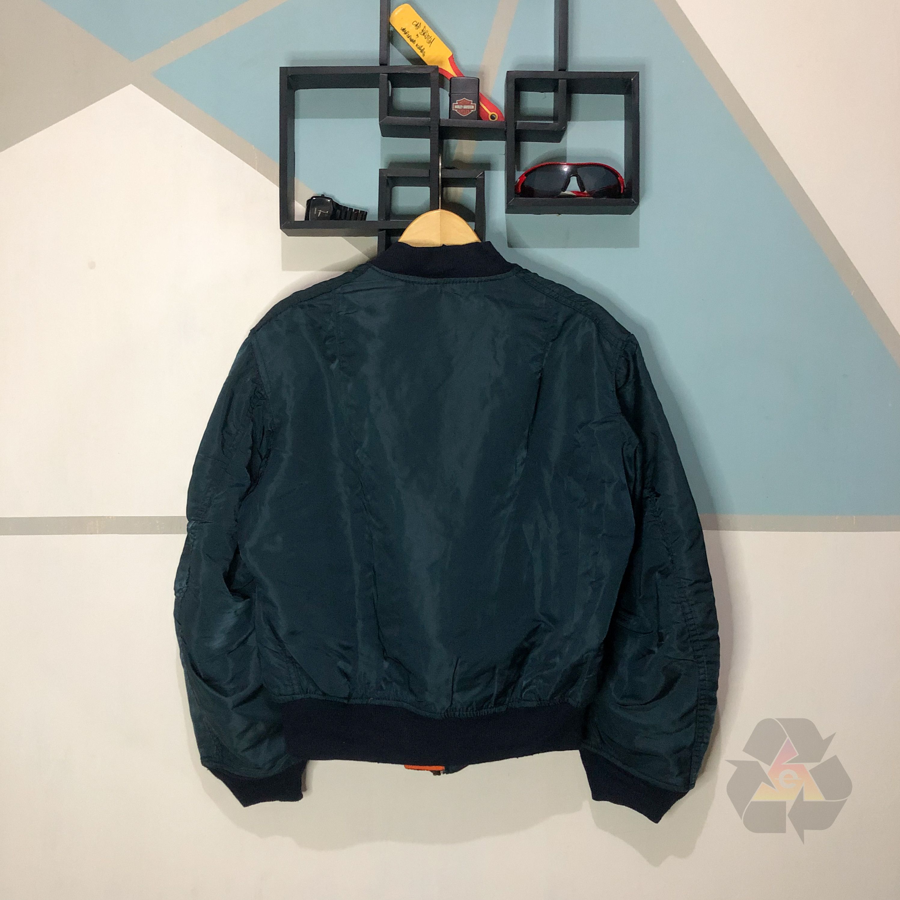 Alpha Industries Vintage Alpha Industries Flayer's Mil-J-82790J USAF MA-1 Size US L / EU 52-54 / 3 - 16 Thumbnail
