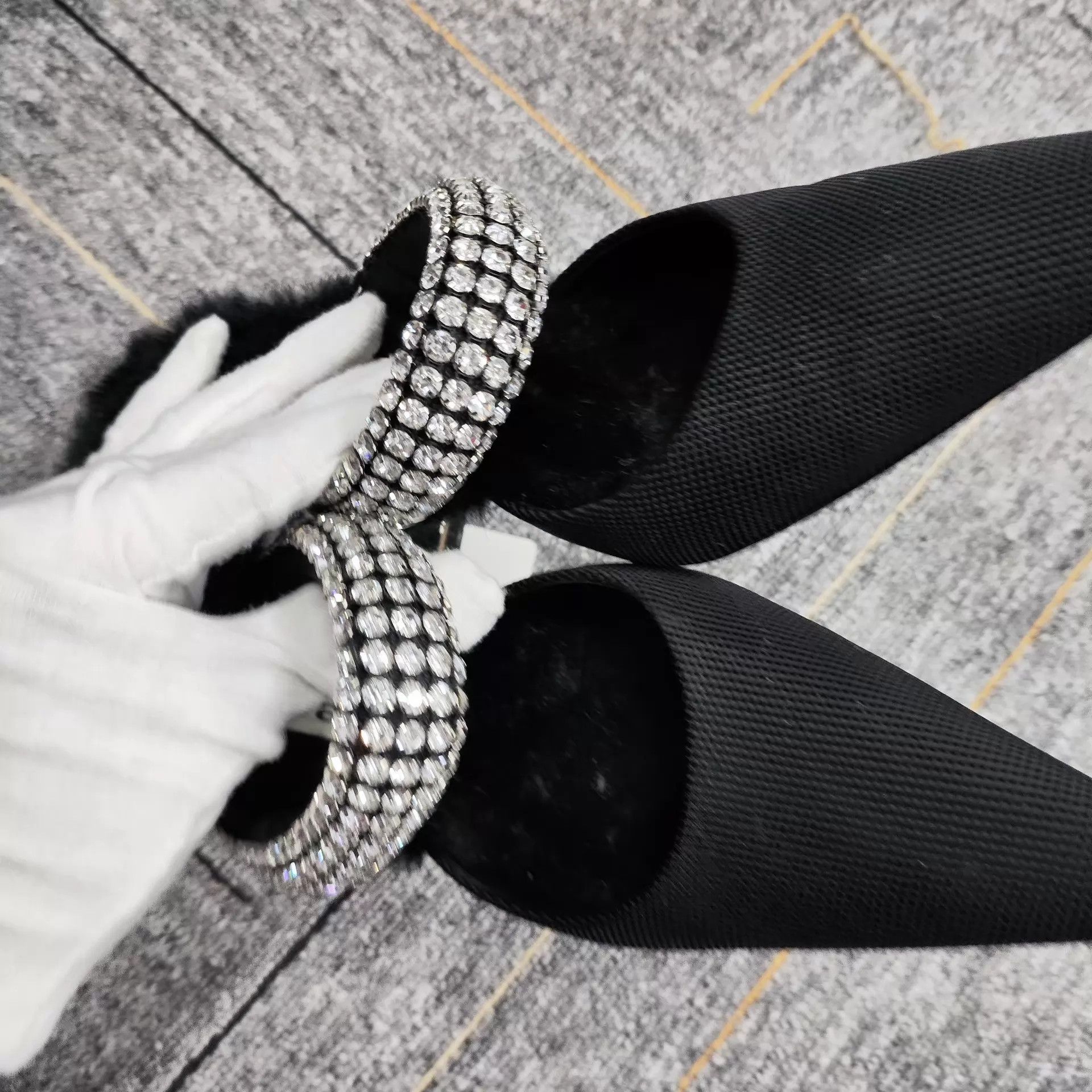 Alexander Wang Alexander Wang Pointed Toe Fur Heels Black 37 Size US 6.5 / IT 36.5 - 3 Thumbnail