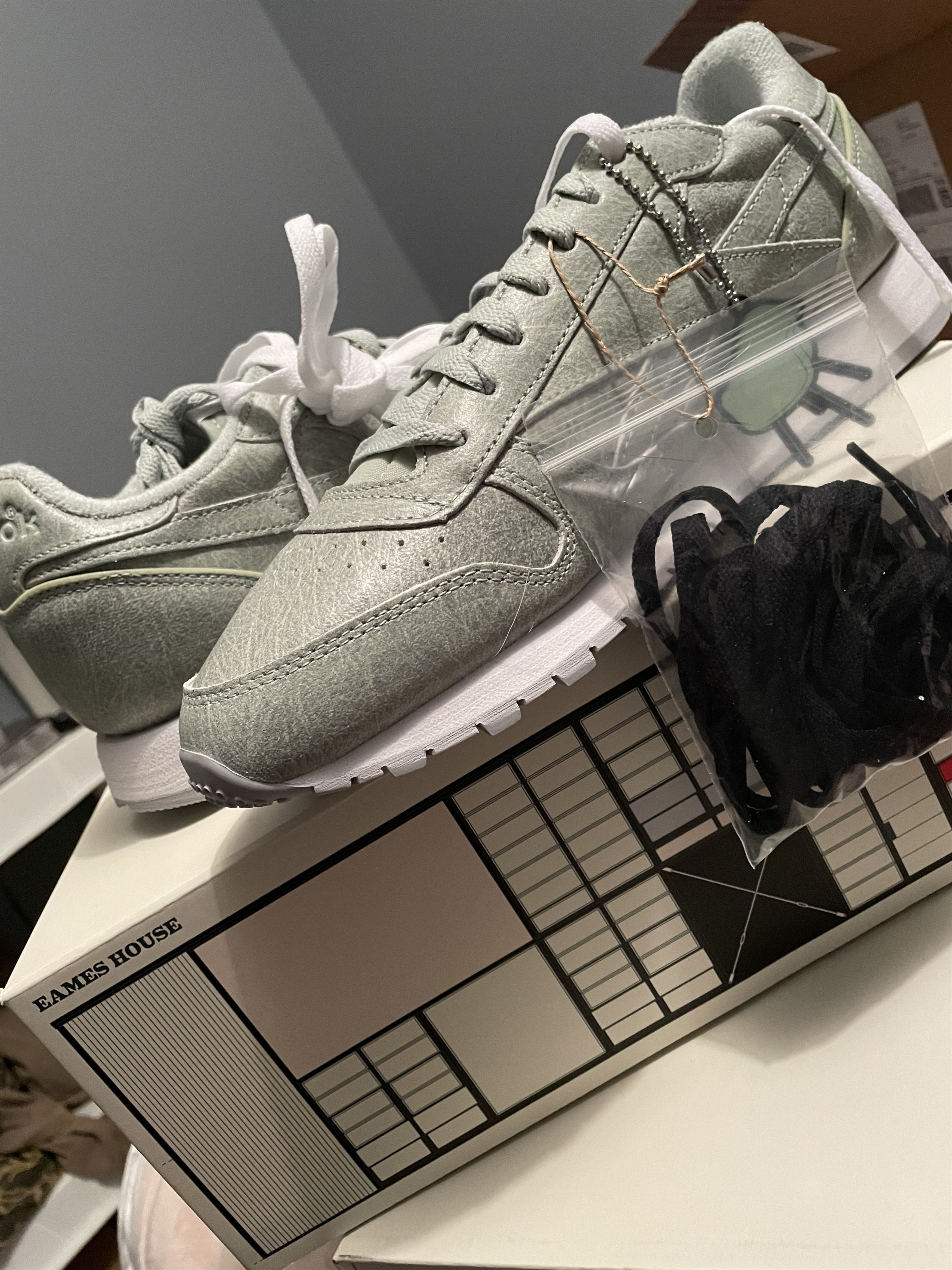 Reebok Reebok x Eames classic size 11.5 Size US 11.5 / EU 44-45 - 3 Thumbnail
