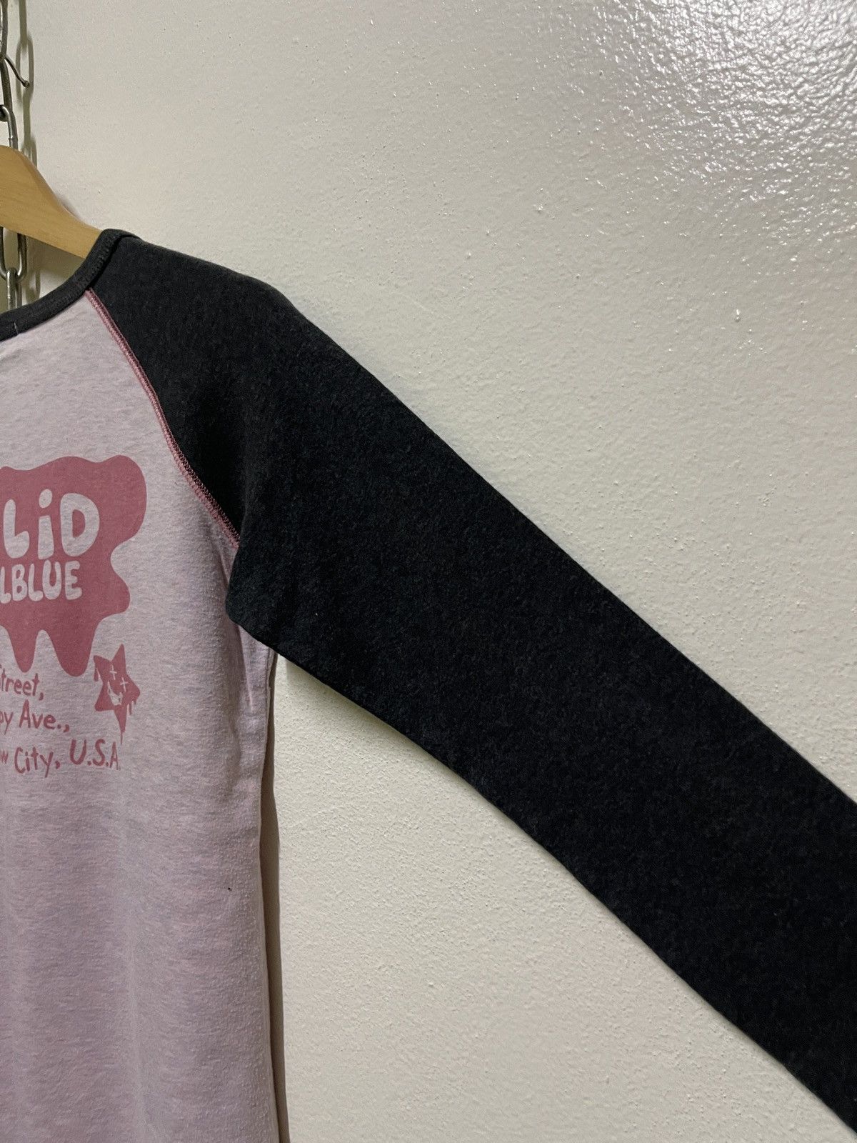 Angel Blue × Japanese Brand × Vintage Angel Blue Raglan T Shirt Size L / US 10 / IT 46 - 13 Thumbnail
