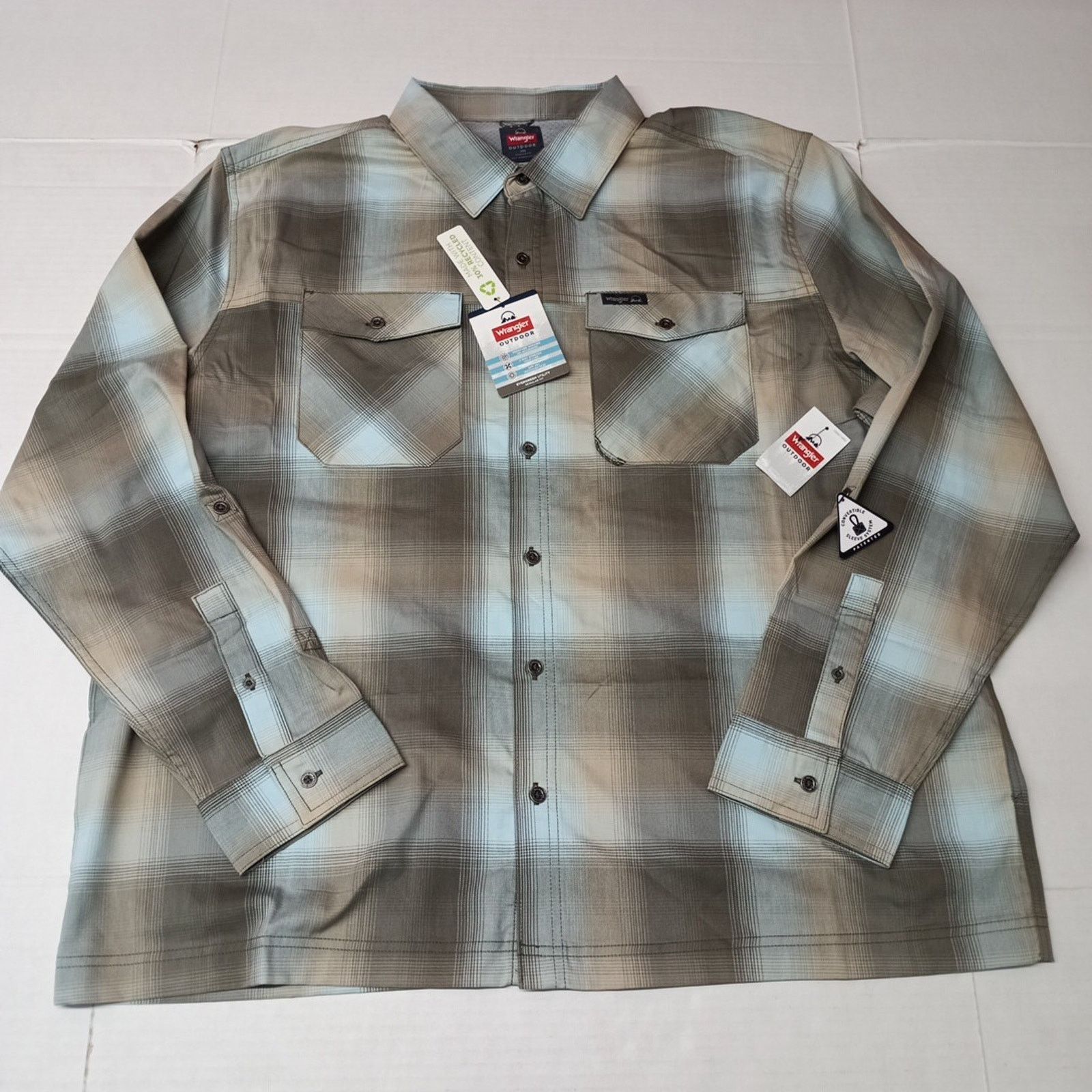 Wrangler Wrangler Shirt Mens 2XL Gray Plaid Convertible Sleeves Shirt Size US XXL / EU 58 / 5 - 1 Thumbnail
