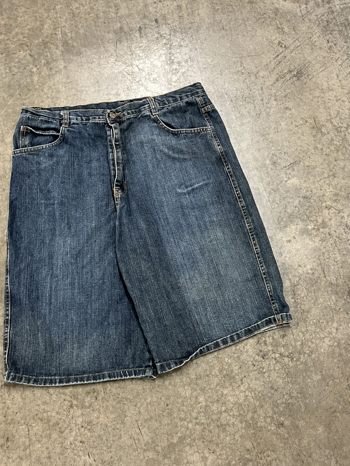 Southpole Y2K baggy fit embroidered jorts skater streetwear hype rare Size US 36 / EU 52 - 8 Thumbnail