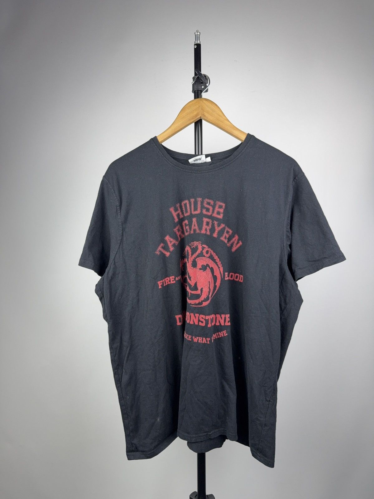 Vintage HBO Game of Thrones House Targaryen Fire and Blood ʼ19 Tee Size US L / EU 52-54 / 3 - 1 Thumbnail