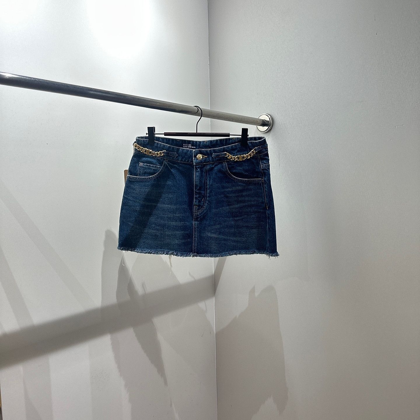 Celine Celine Chain Detail Mini Denim Skirt Size 26 Size 26" / US 2 / IT 38 - 1 Thumbnail