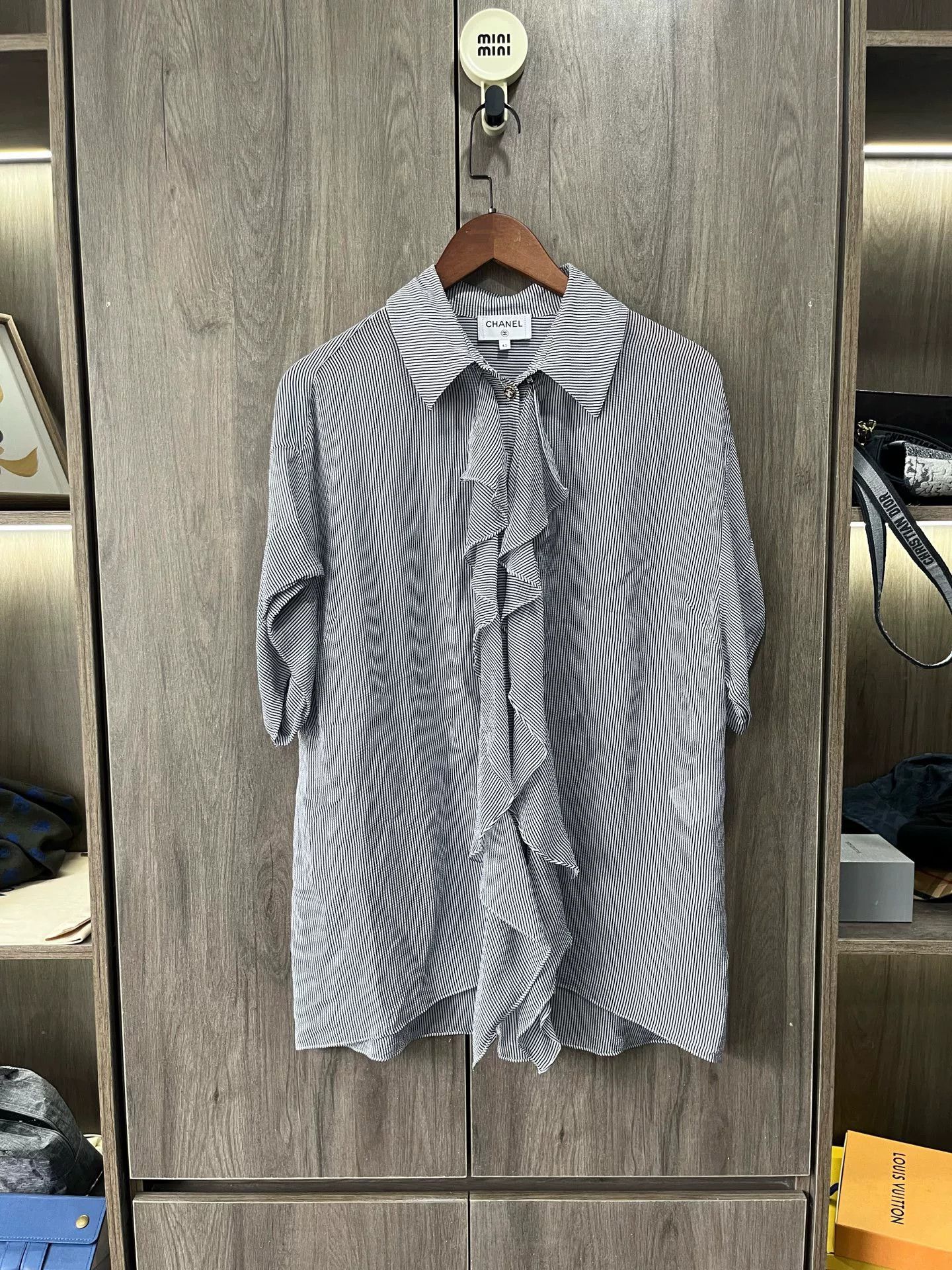 Chanel Chanel Striped Ruffle Blouse IT 42 Size M / US 6-8 / IT 42-44 - 1 Thumbnail