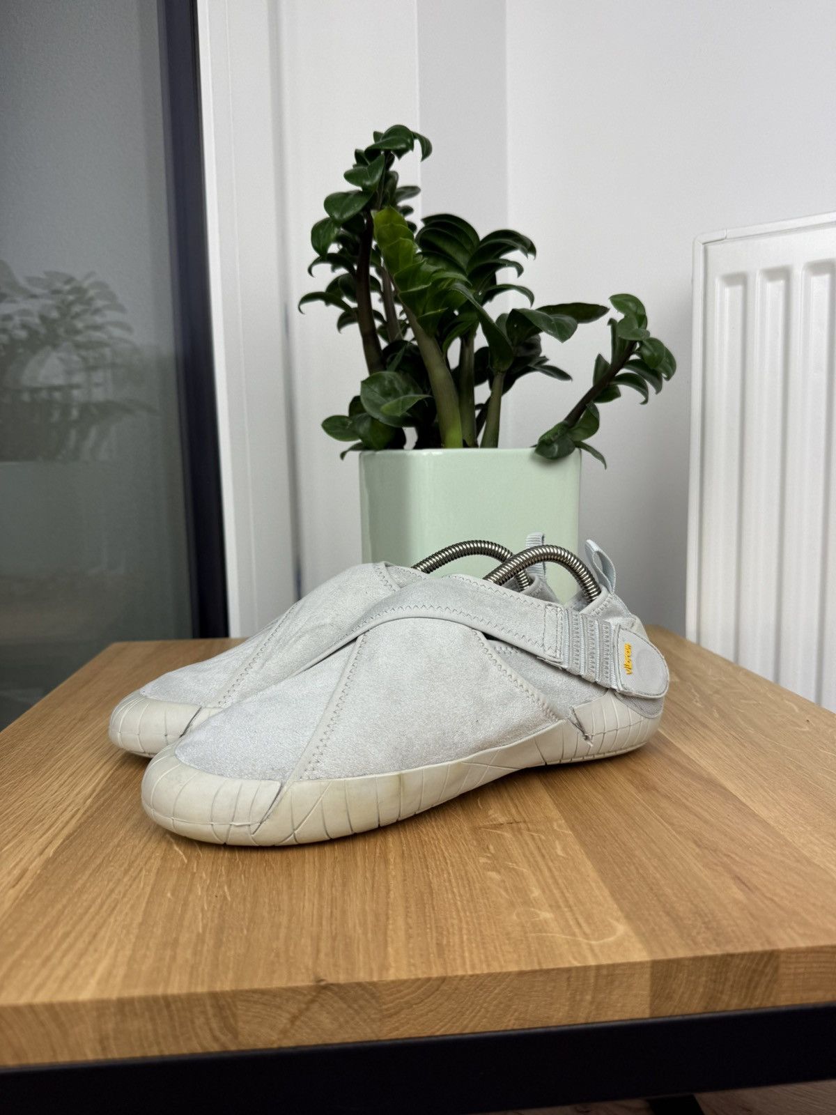 Vibram Vibram Furoshiki Fivefingers Shoes Size US 8 / EU 41 - 1 Thumbnail