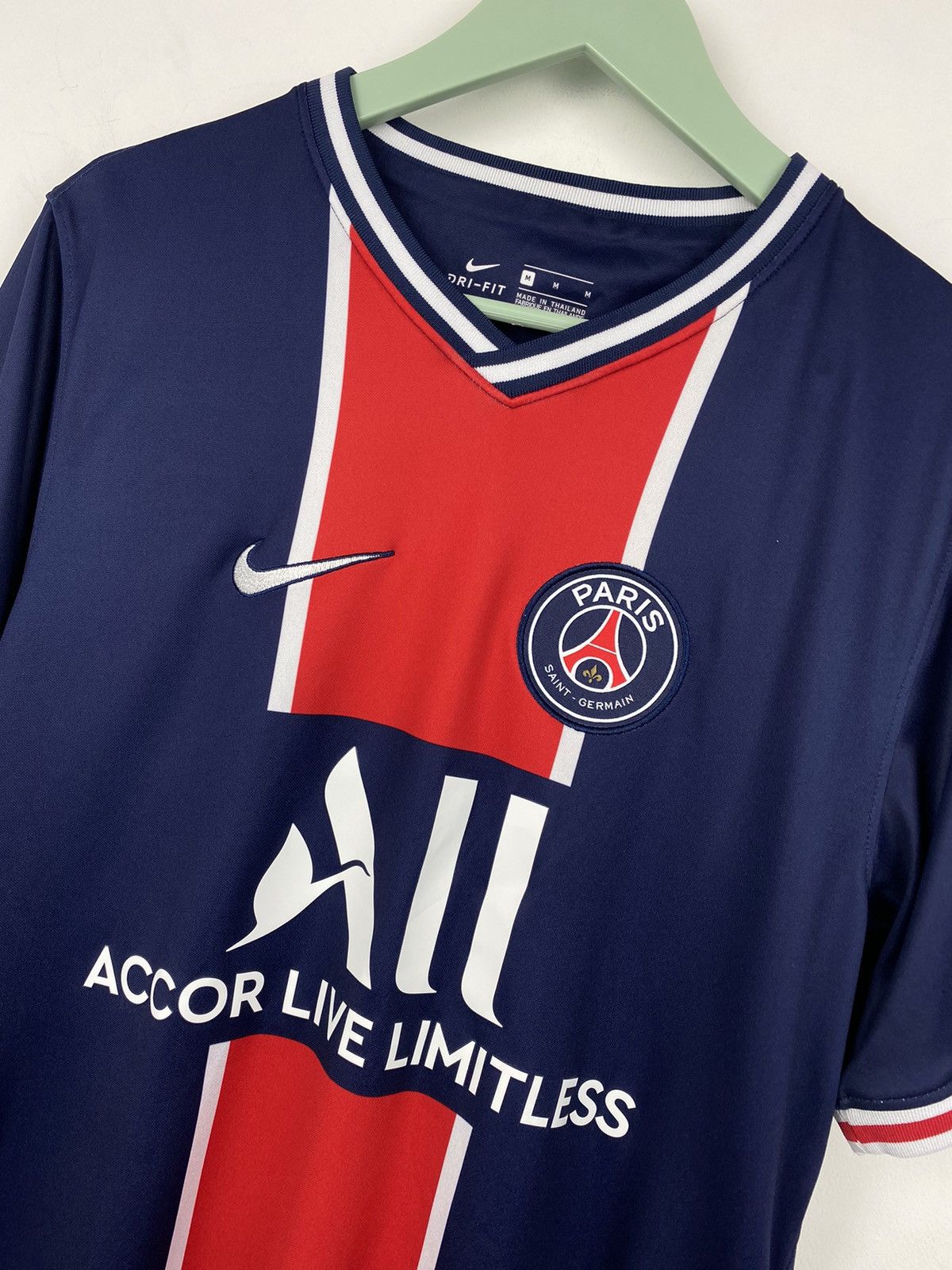 Nike PSG 2020 2021 #7 Mbappé Nike Football Jersey Juventus Real Size US M / EU 48-50 / 2 - 6 Thumbnail