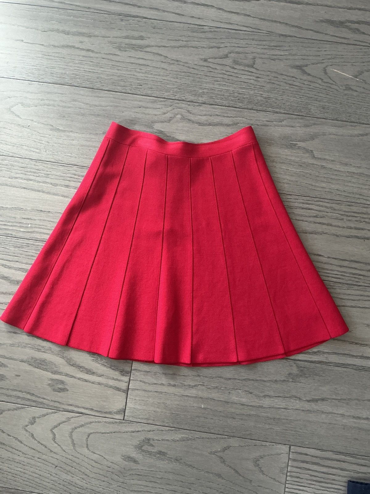 Bebe Bebe pleated red skirt Size 25" / US 0 / IT 36 - 2 Thumbnail