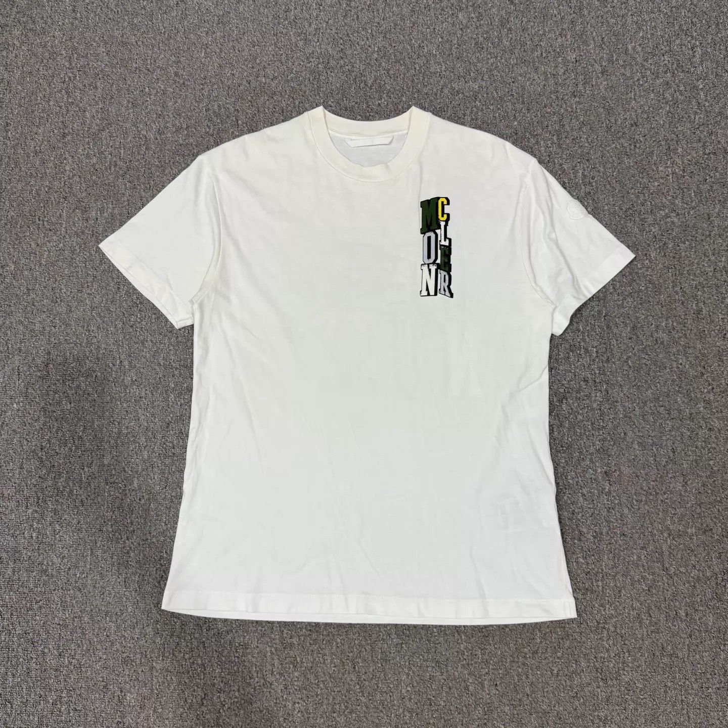 Moncler Moncler White Sleeve Patch Cartoon Print Back Logo SS Tee S Size US S / EU 44-46 / 1 - 1 Thumbnail
