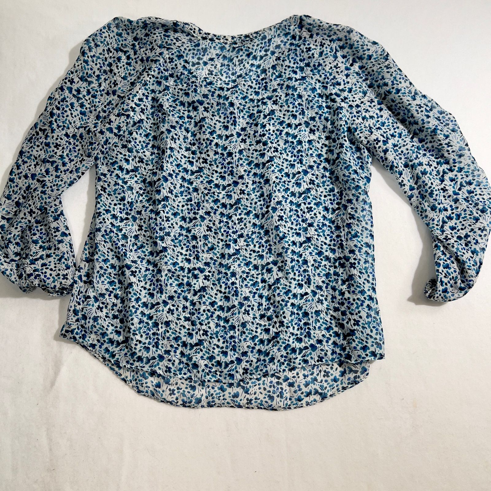 Other Floral Blouse Daisy Fuentes L Blue Watercolor Design V-Neck Size L / US 10 / IT 46 - 3 Thumbnail