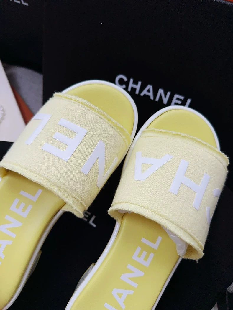 Chanel Chanel Yellow Logo Slide Sandals for Women Size US 8 / IT 38 - 3 Thumbnail