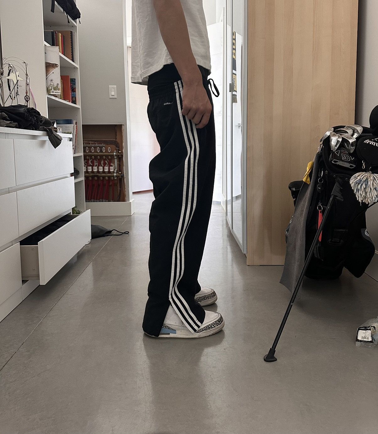 Adidas Baggy Adidas track pants Size US 34 / EU 50 - 3 Thumbnail