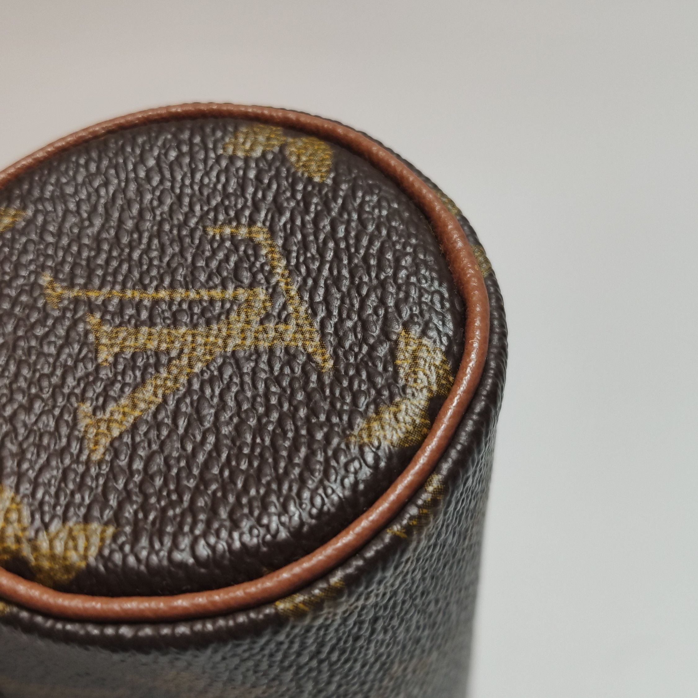 Louis Vuitton Louis Vuitton (LV) Papillon Mini Cowhide Monogram Printed D Size ONE SIZE - 8 Thumbnail