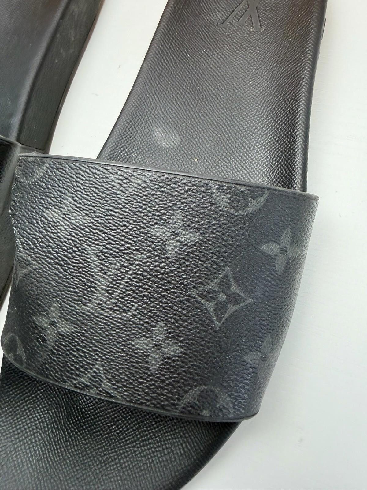 Louis Vuitton Louis Vuitton Waterfront Mule Monogram SZ 11 Defected Size US 11 / EU 44 - 2 Thumbnail