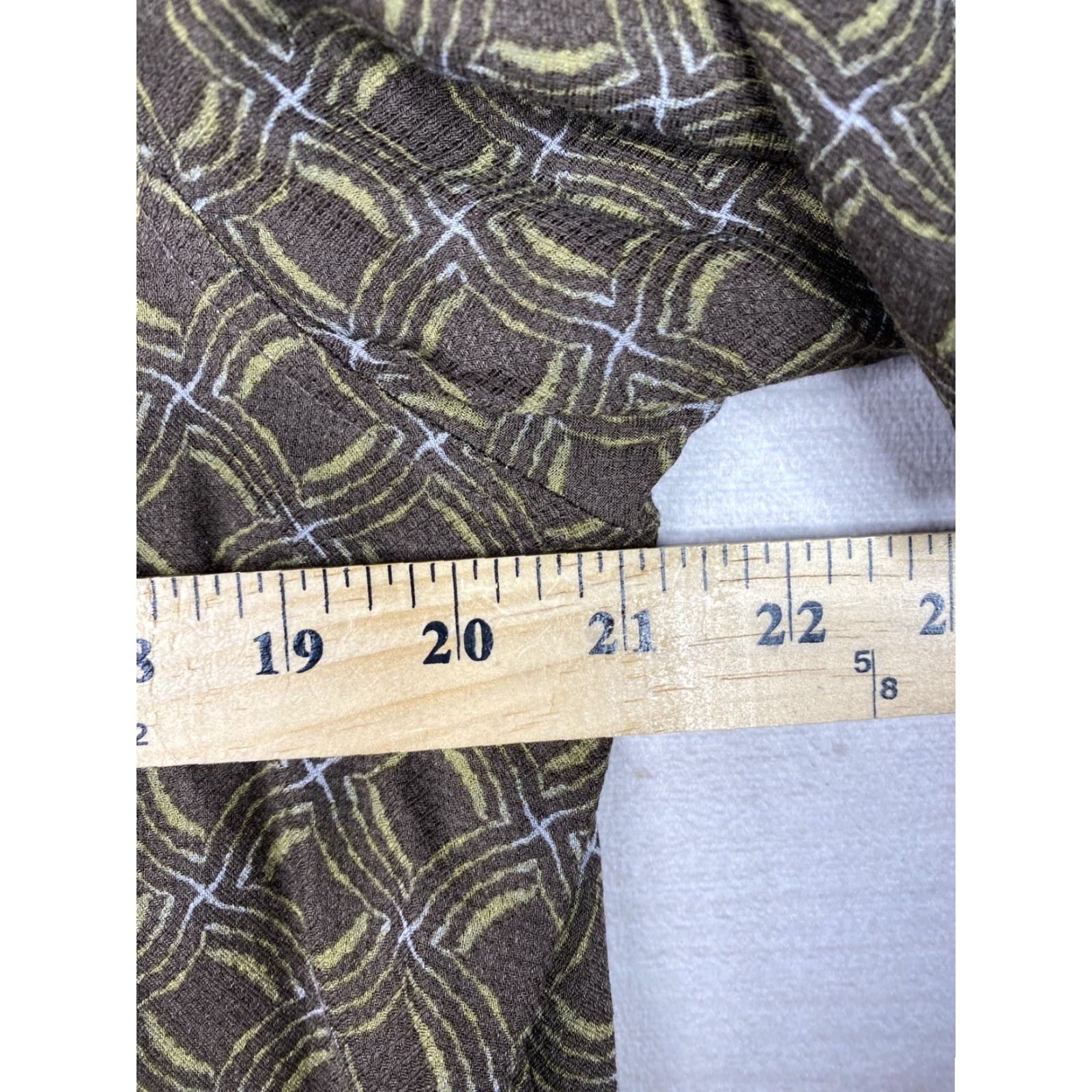 Vintage Axist Shirt Mens M Dark Brown Geometric Print Hawaiian Button-Up Rayon Beach Size US M / EU 48-50 / 2 - 6 Thumbnail