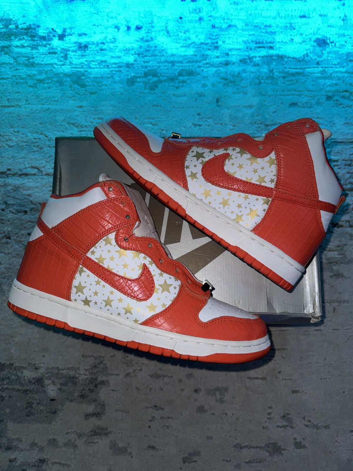 Nike × Supreme Nike Dunk High Pro SB x Supreme Size US 9 / EU 42 - 1 Thumbnail