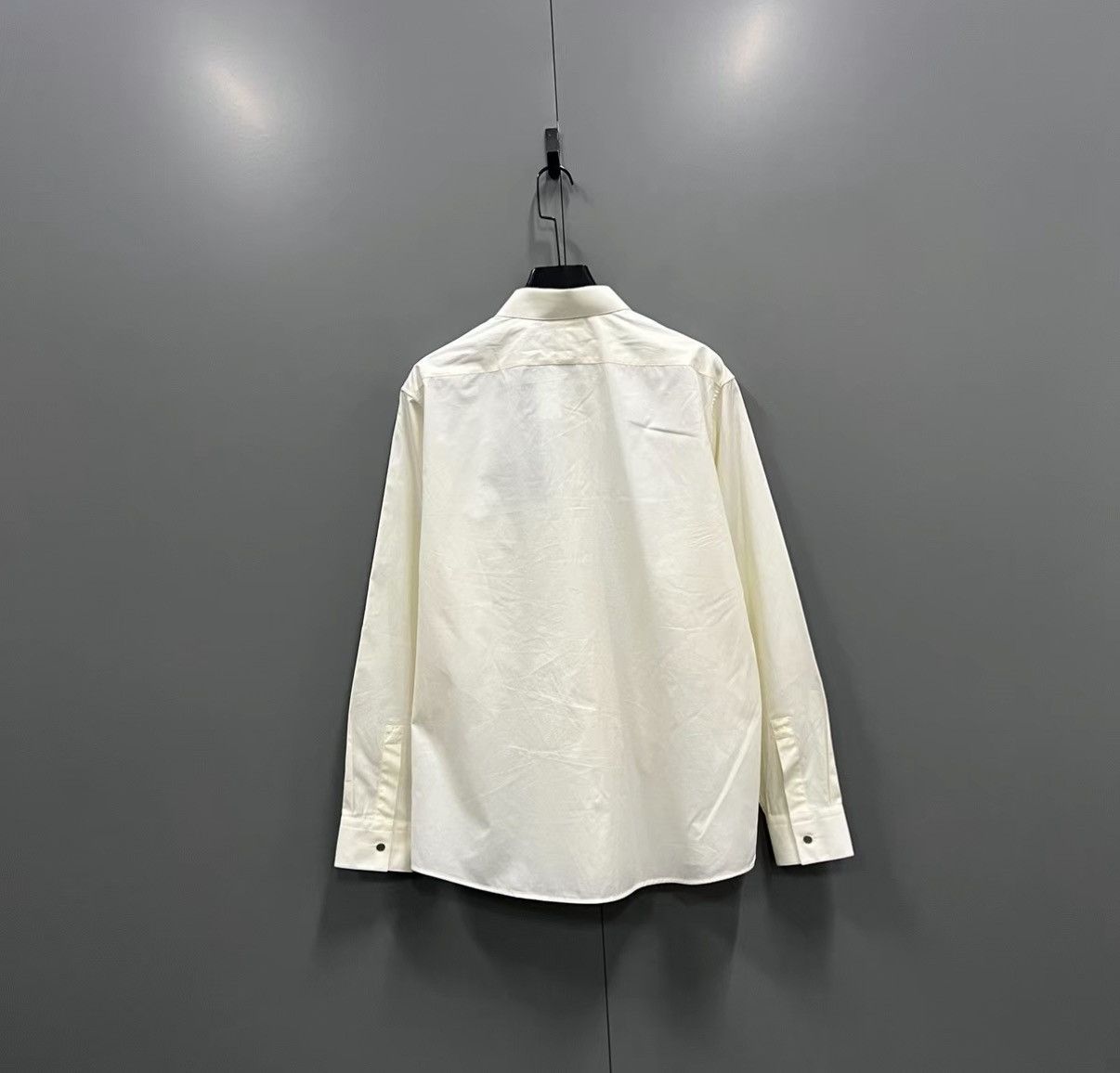 Hermes Hermès Beige Long-sleeve Shirt J41 Size M / US 6-8 / IT 42-44 - 2 Thumbnail