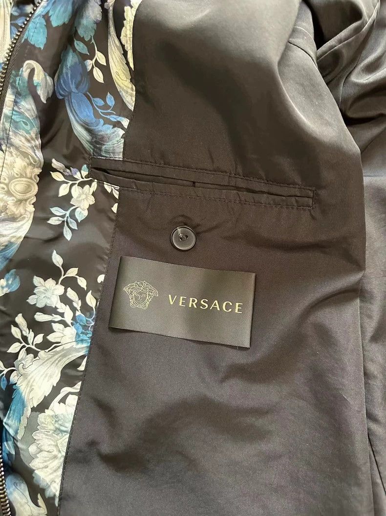 Versace Versace Main line thin coat Size US M / EU 48-50 / 2 - 8 Thumbnail