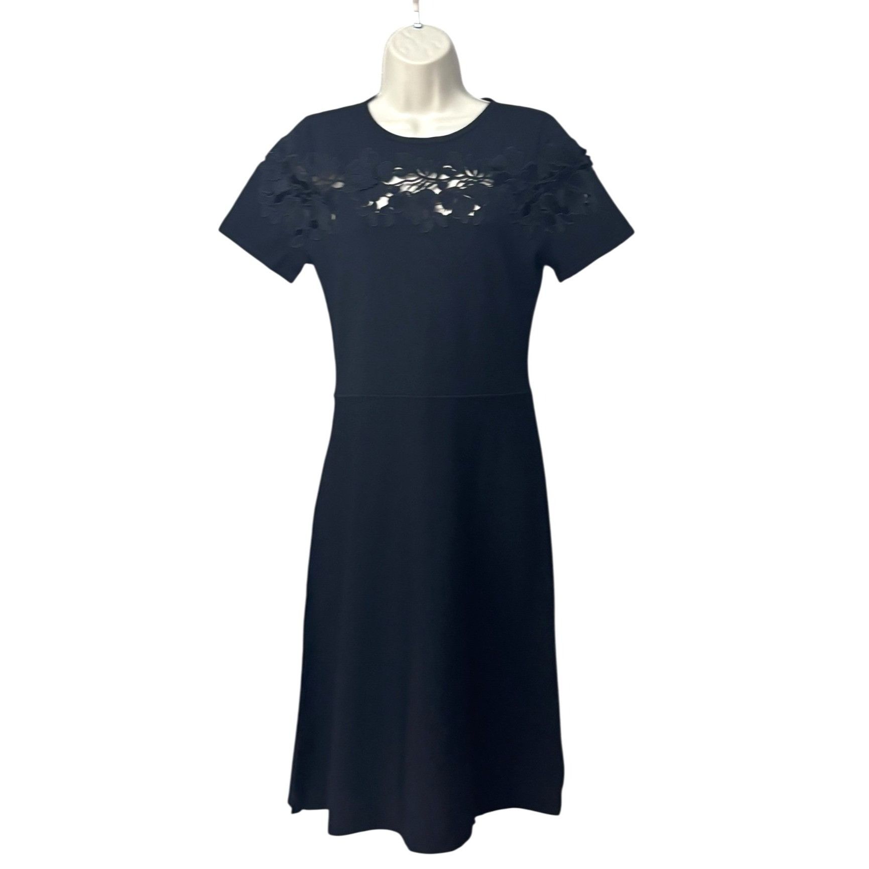 Elie Tahari Elie Tahari Floral Lace Aplique Short sleeve Crepe Fit and F Size S / US 4 / IT 40 - 13 Thumbnail